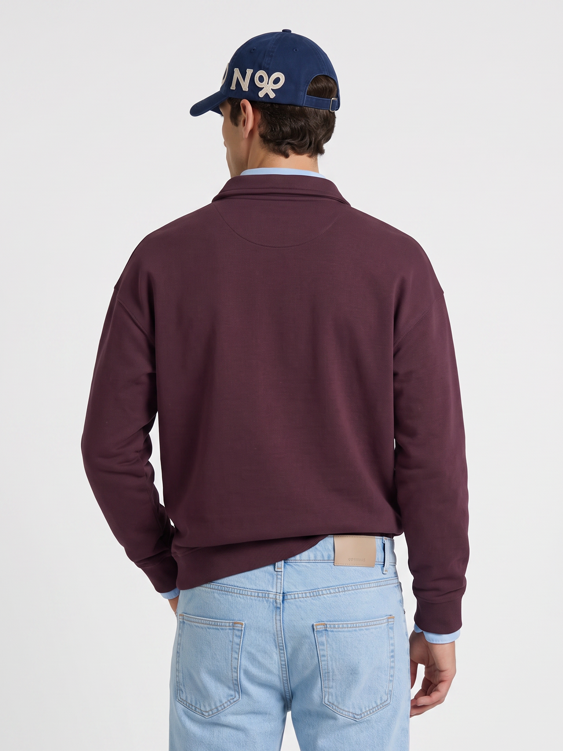 Sweatshirt relaxed fit meia fecho etiqueta bordô