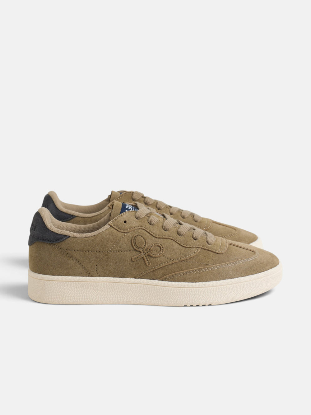 Zapatilla casual serraje verde