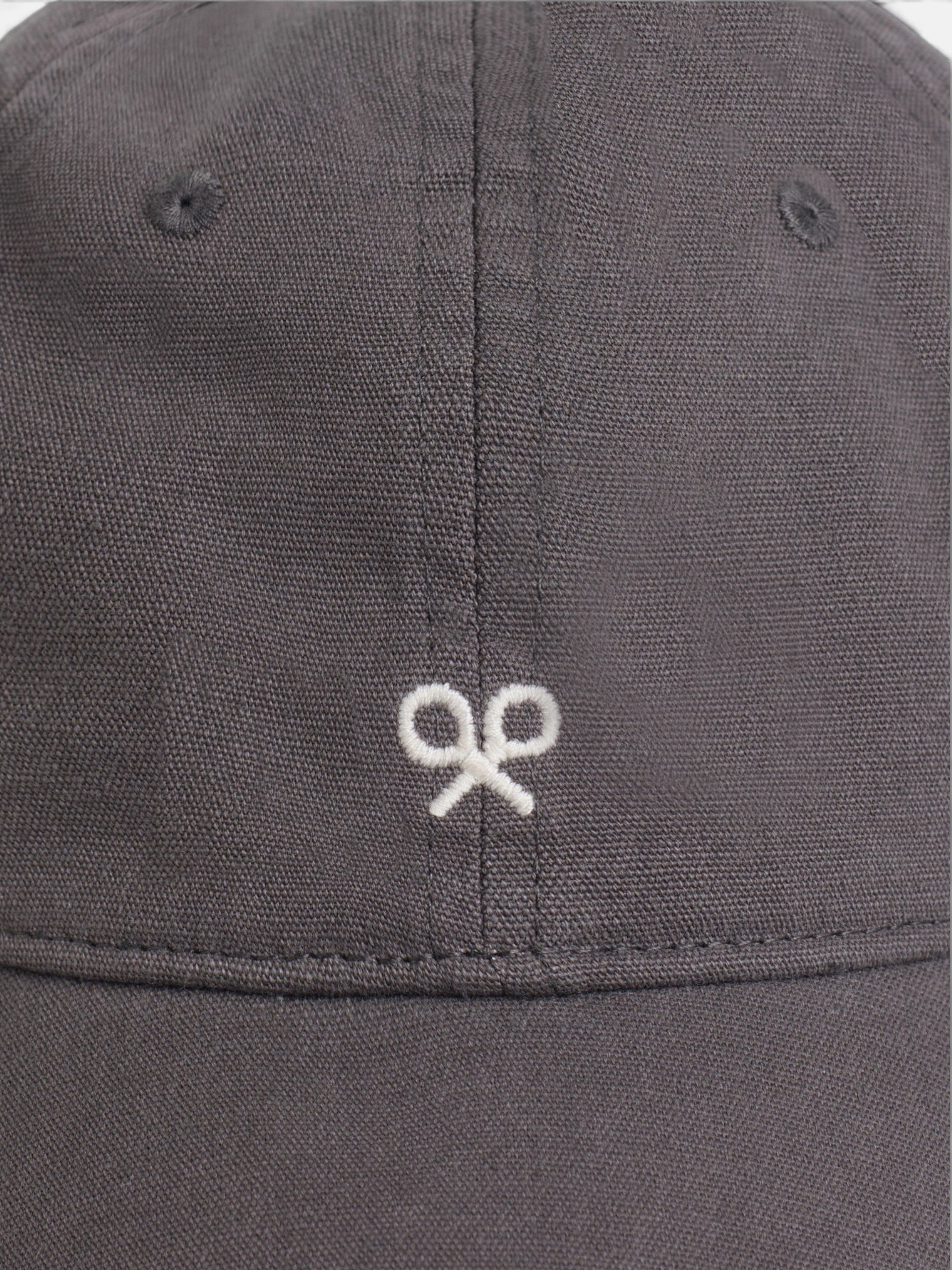 Gorra raquetas bordadas marron
