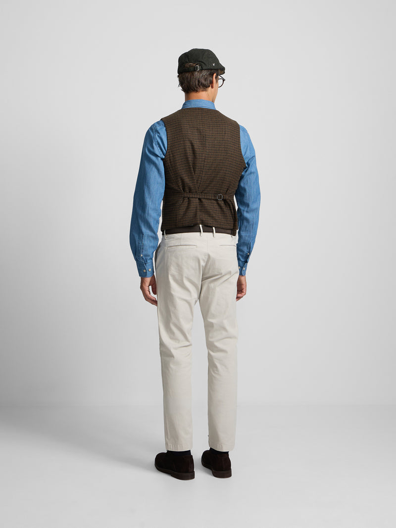 Brown houndstooth pocket vest