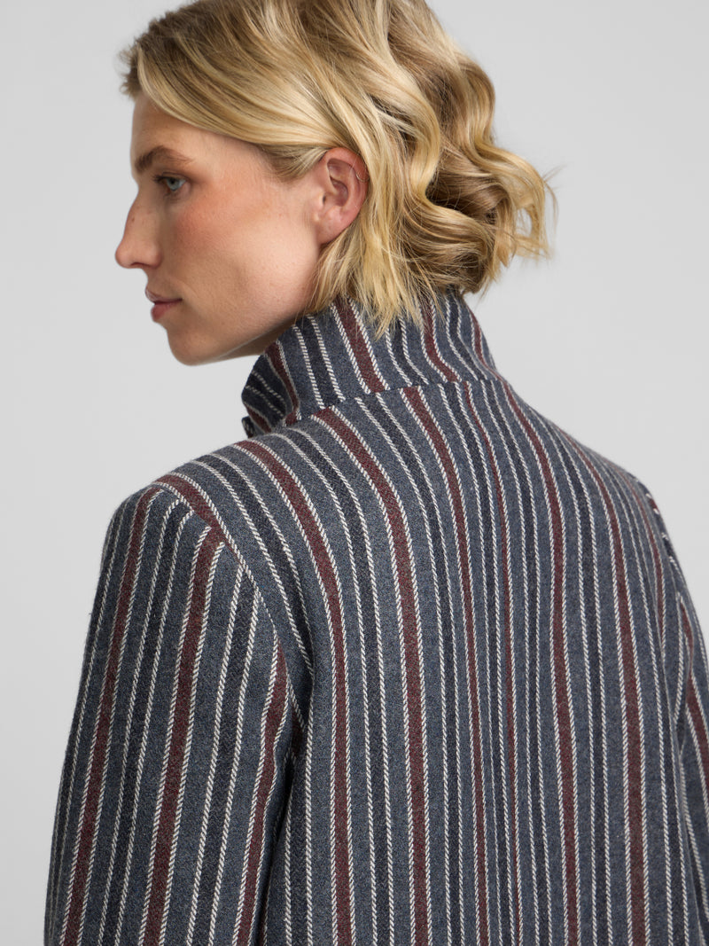Manteau long à col cheminée rayé bleu