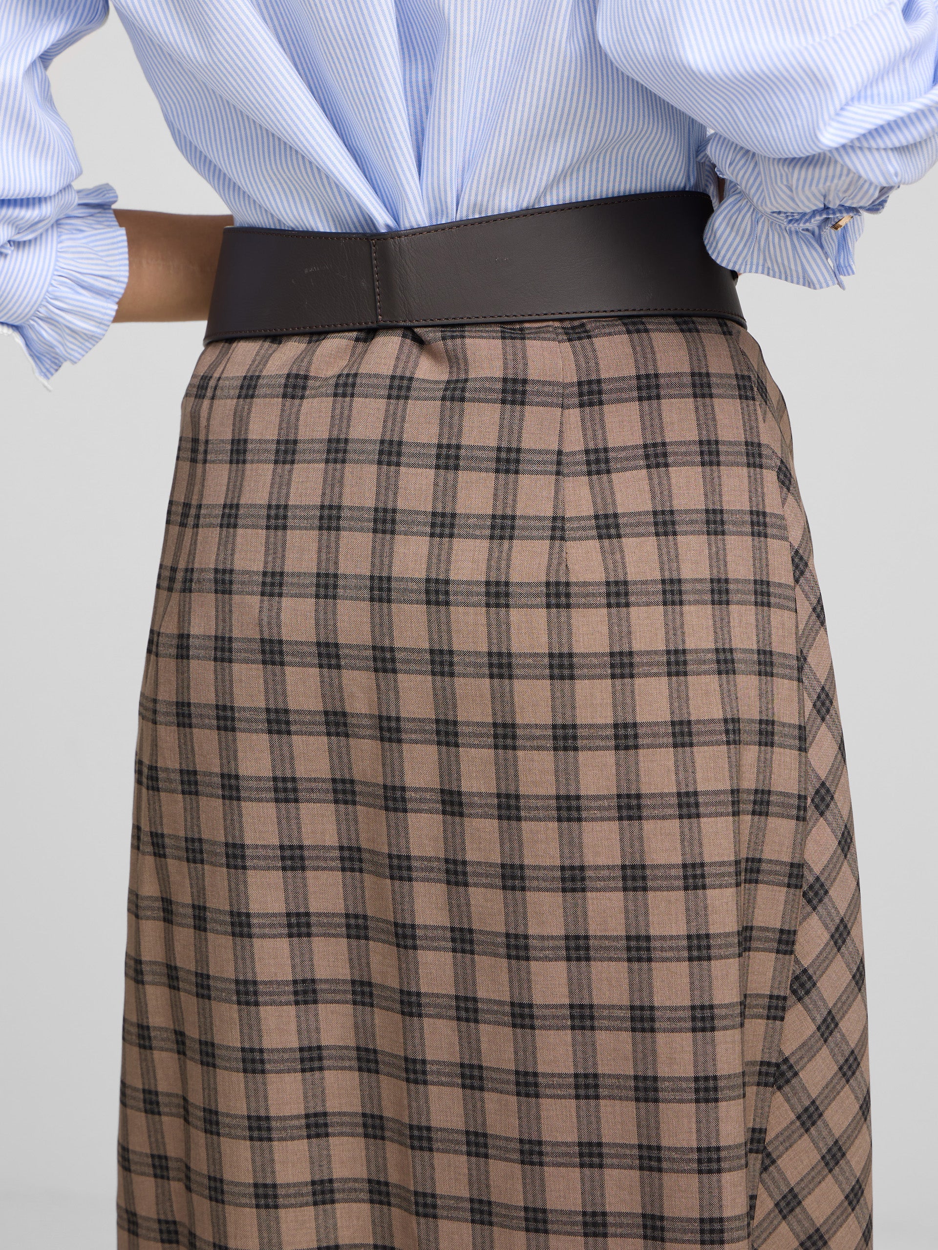 Falda midi cuadros marrones