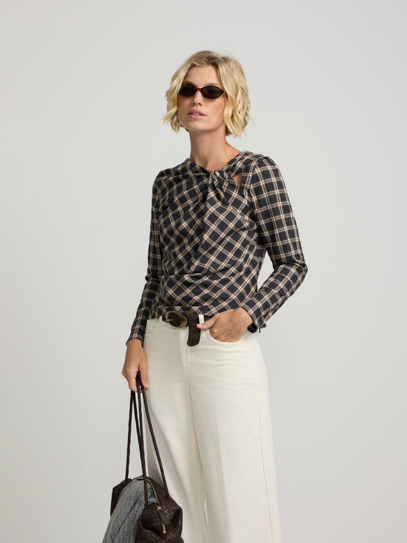 Blusa nudo cuadros gris y crudo