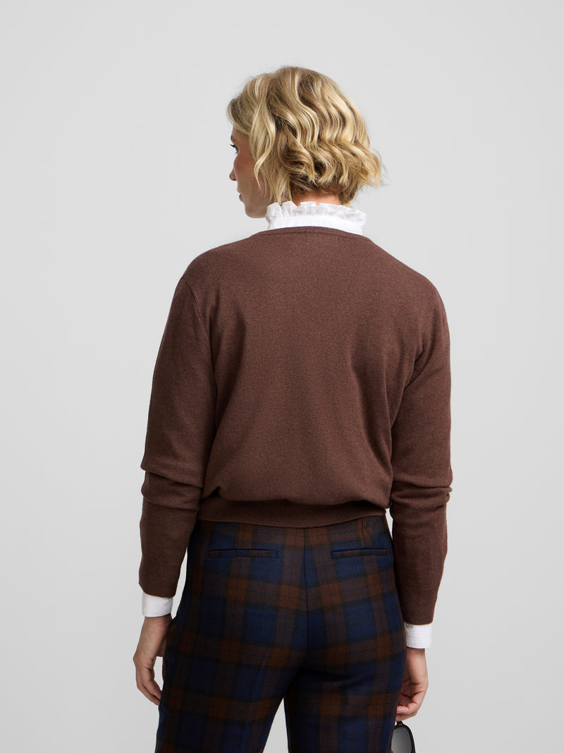 Jersey cuello pico marron