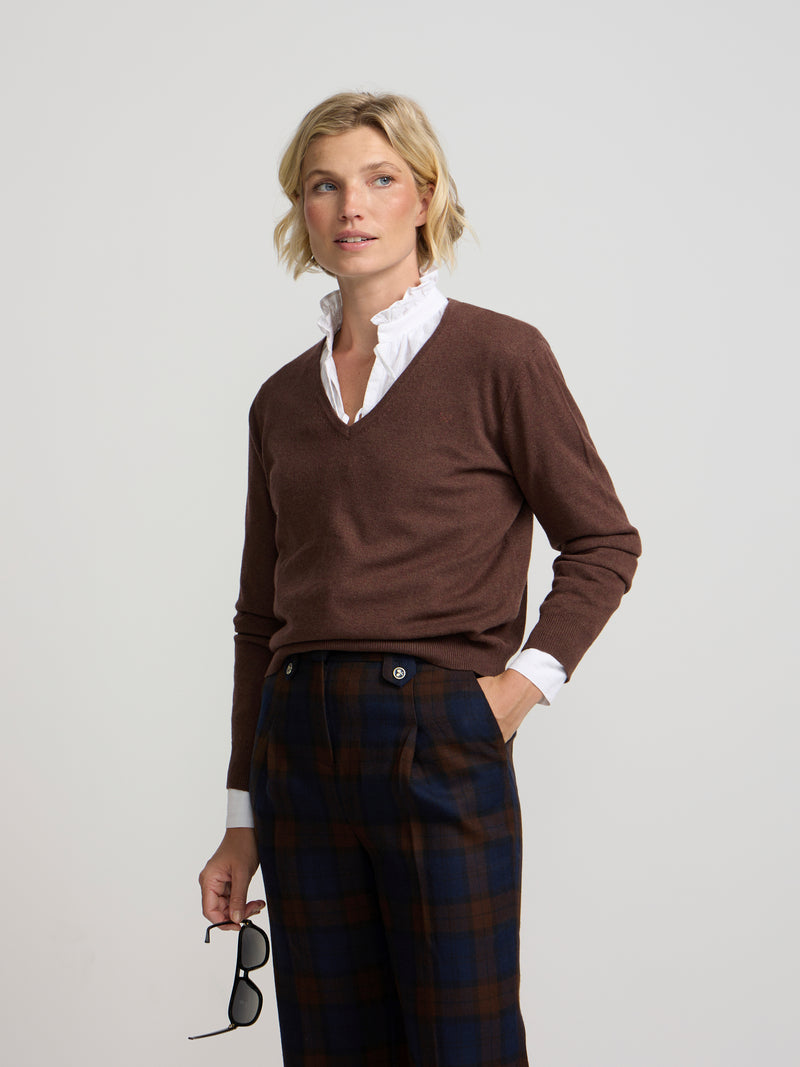 Jersey cuello pico marron