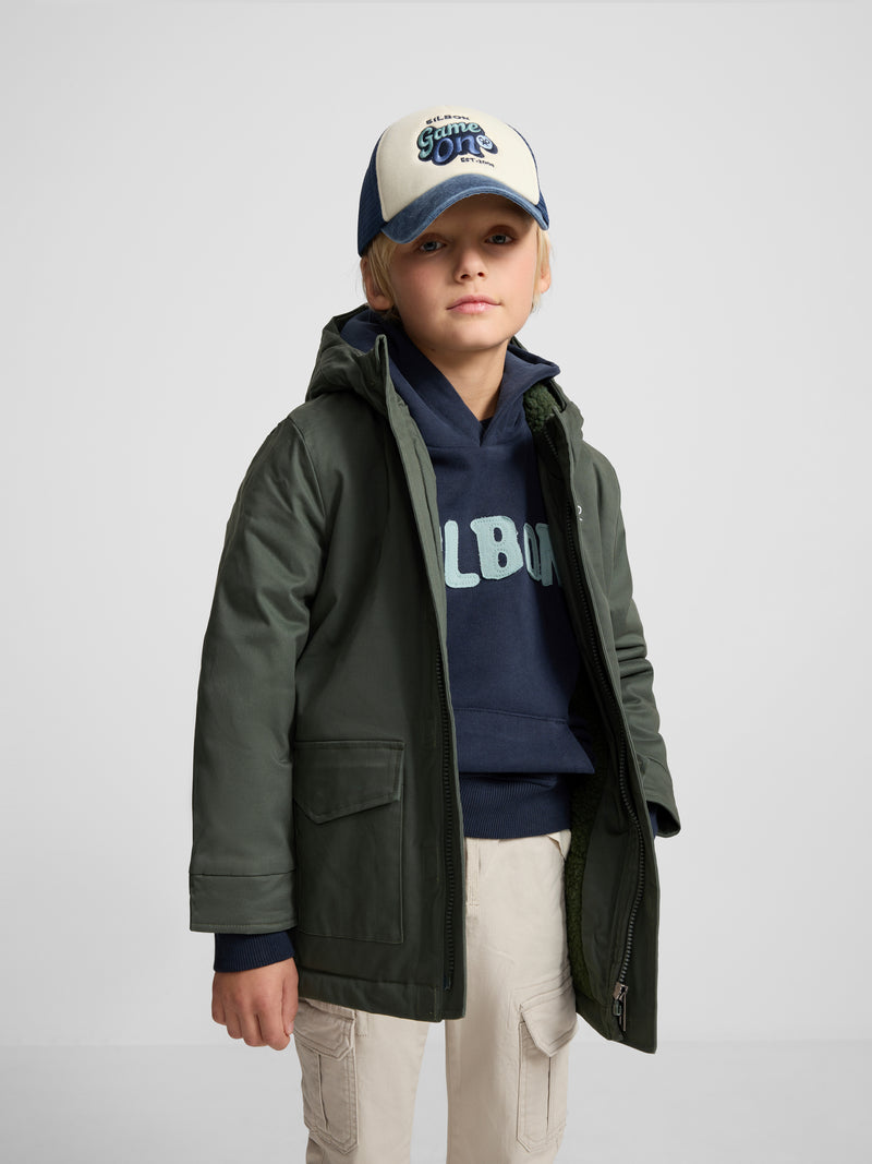 Casaco infantil com capuz e bolsos verde