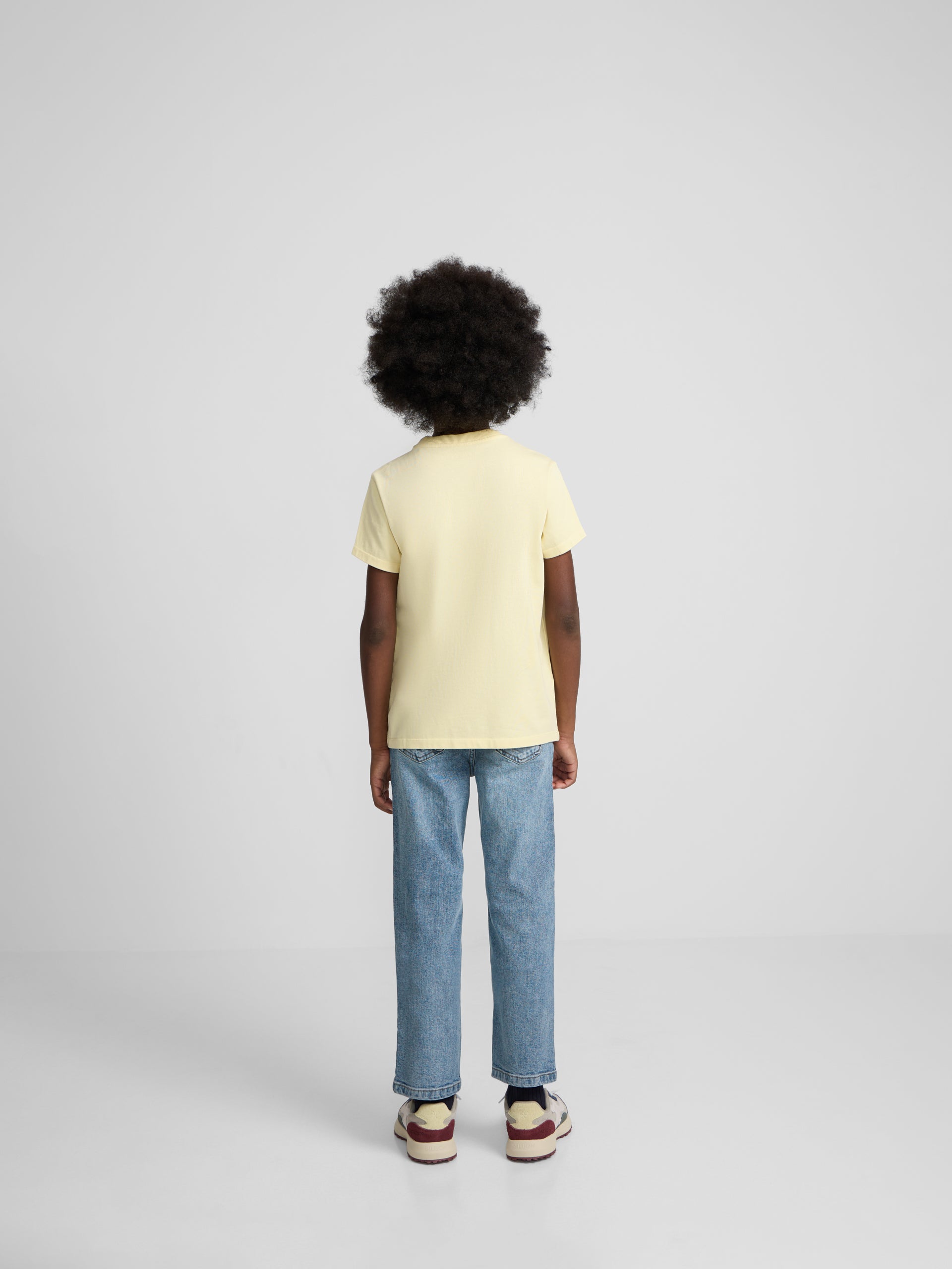 Kids T-shirt with yellow label pocket
