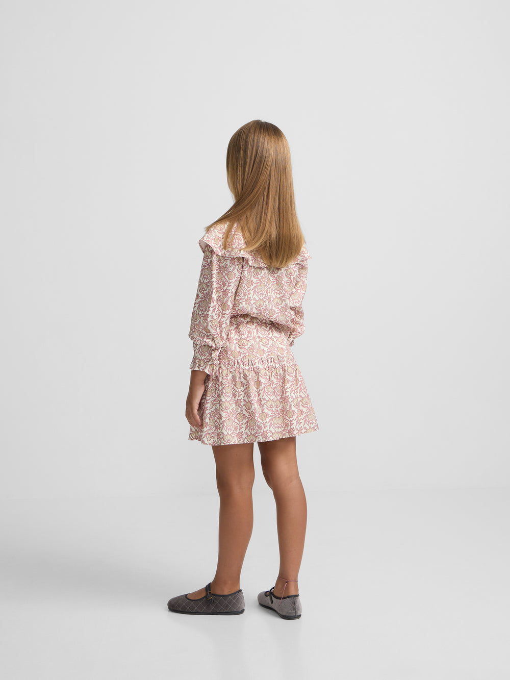 Blusa girl estampado flores rosa y blanco
