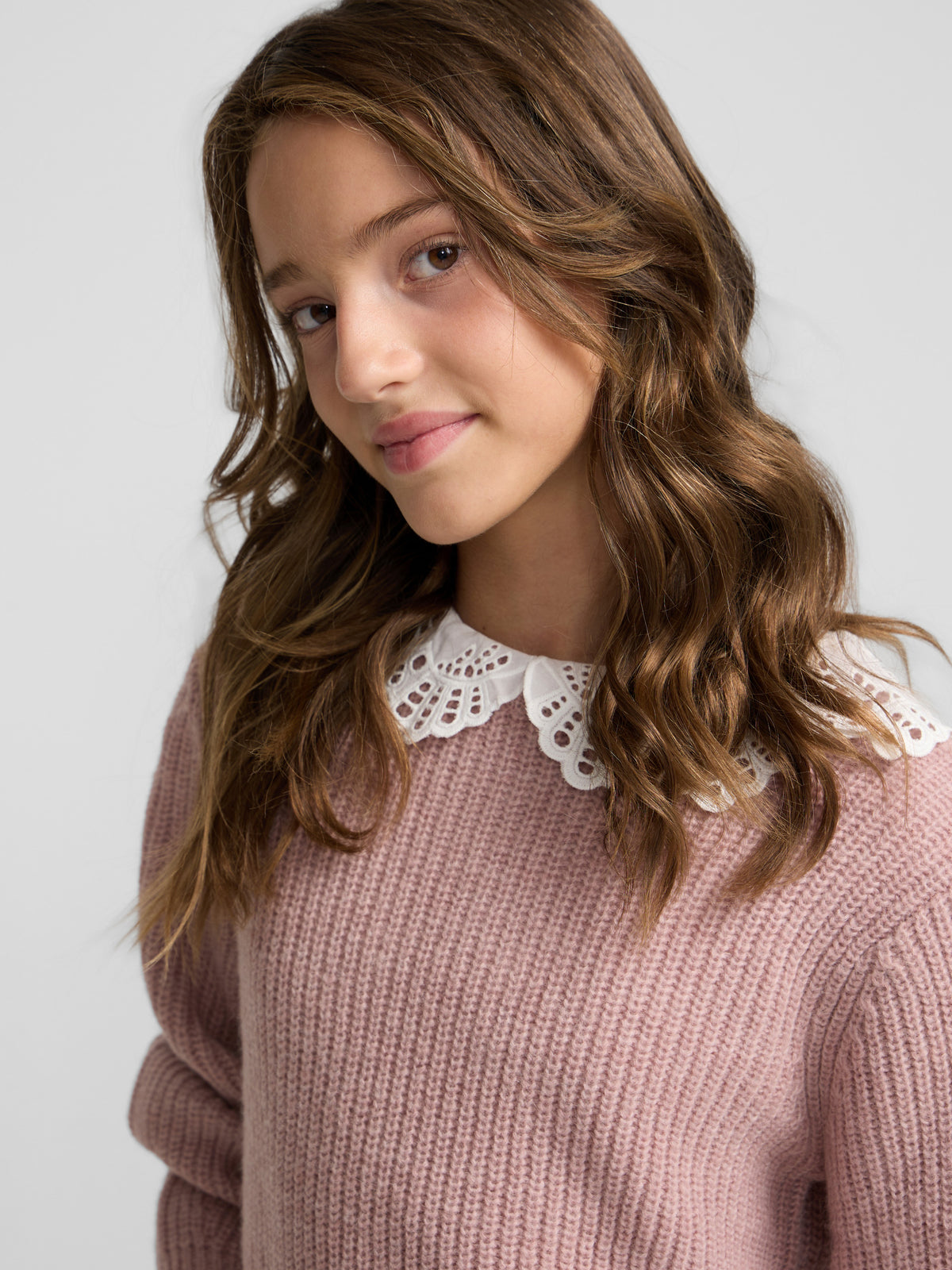 Pull fille col Claudine rose