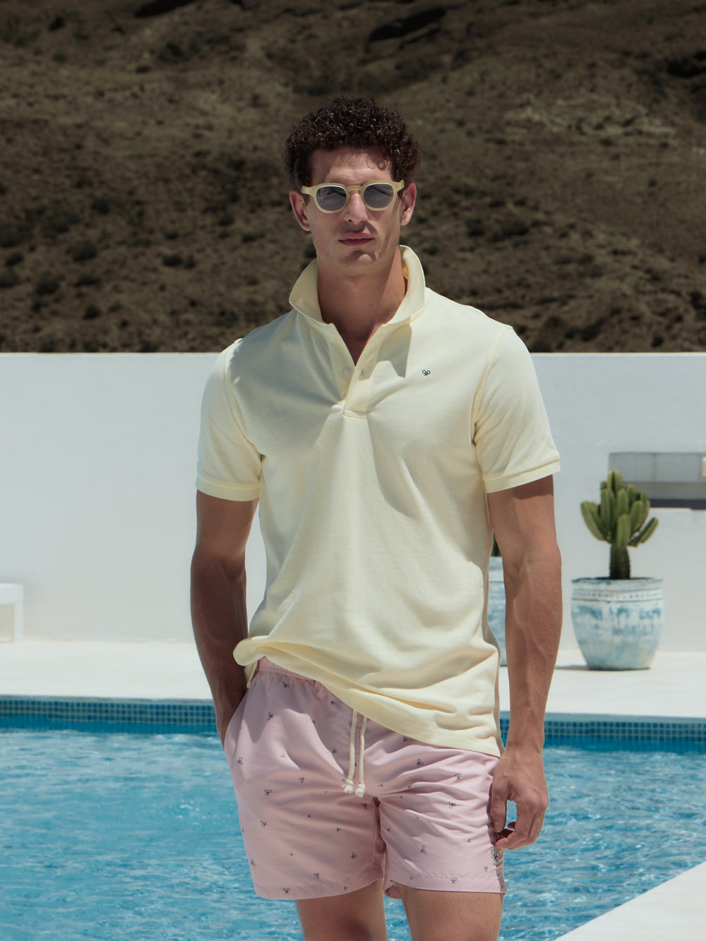 Polo clasico liso amarillo