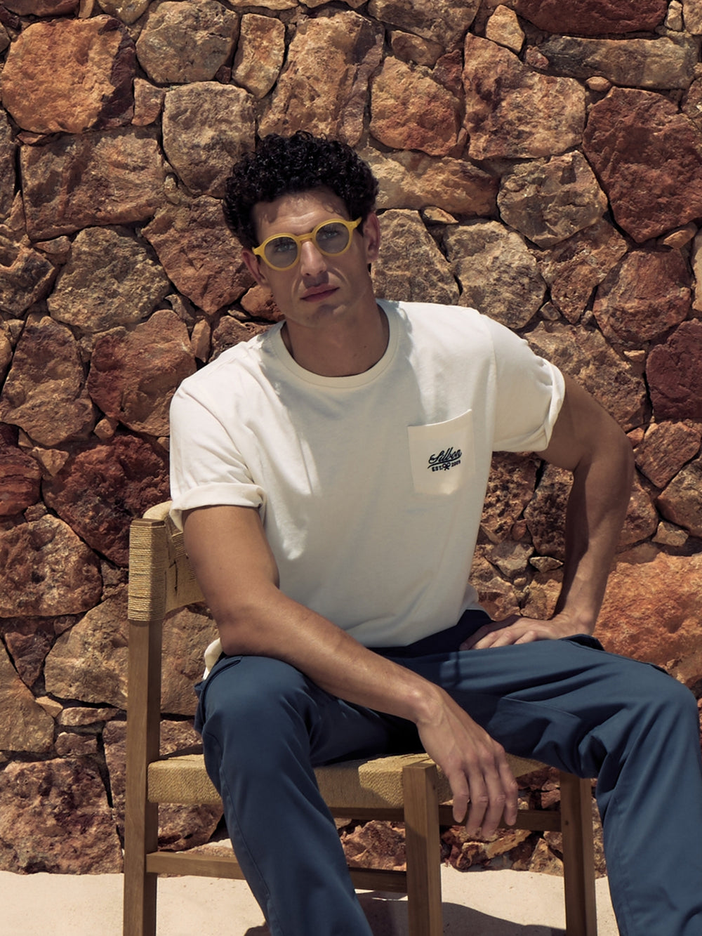 T-shirt bolso garment dye branco