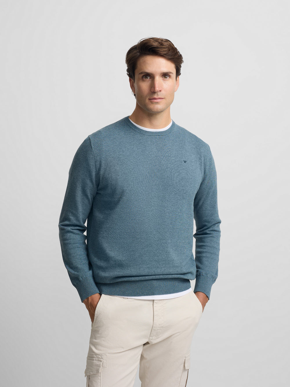 Plain sweater with crew neck in petroleum blue