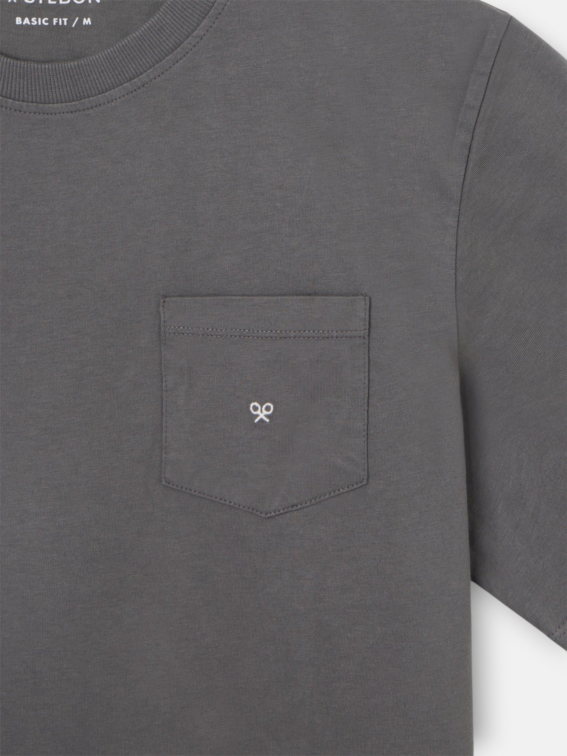 Camiseta clasica bolsillo minilogo gris