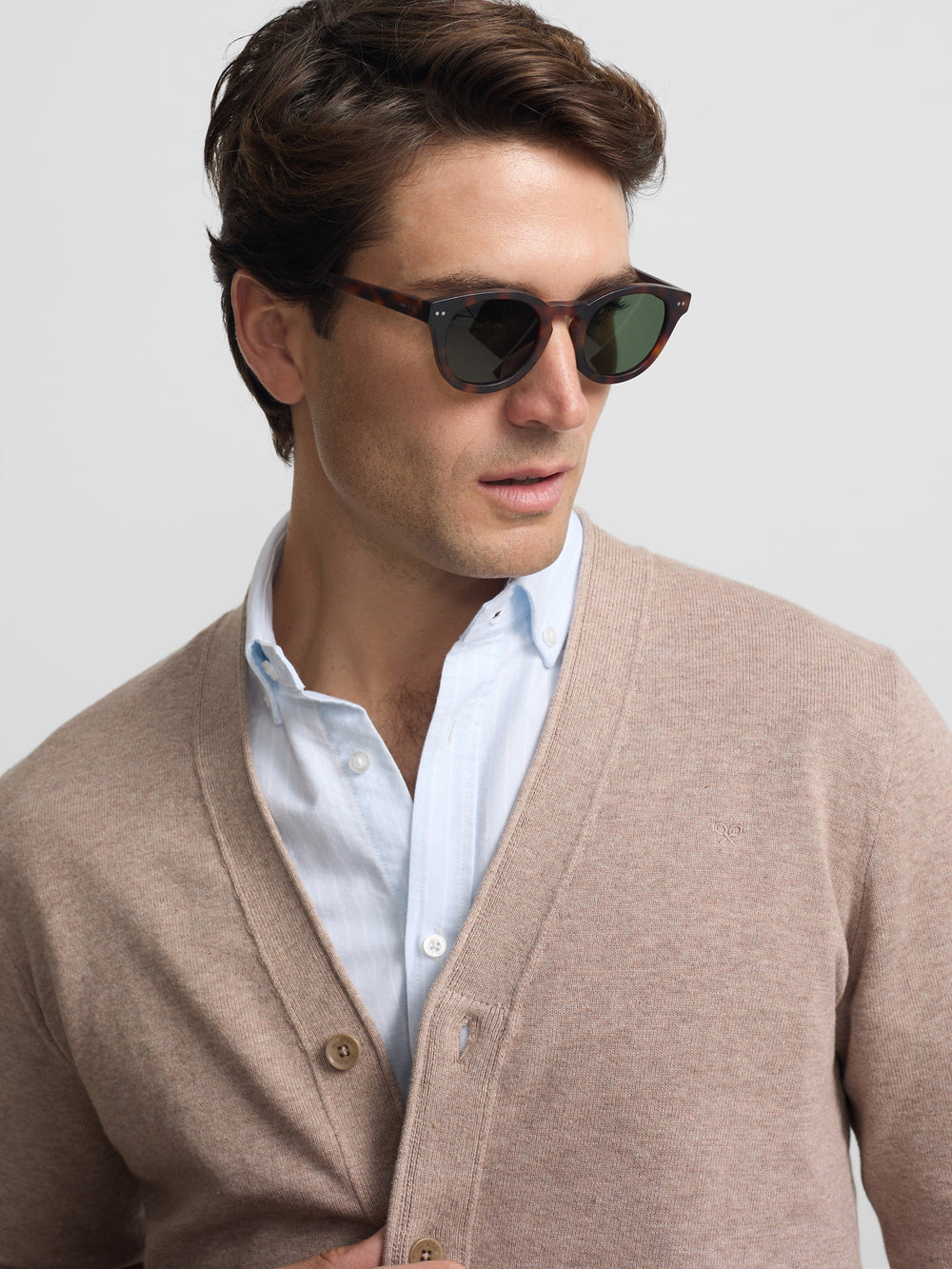 Cardigan botones beige medio