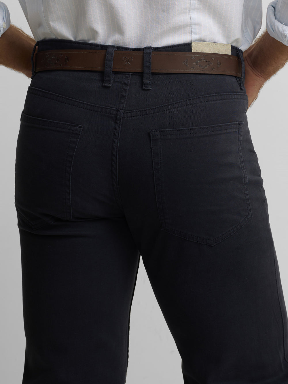 Pantalon sport cinco bolsillos azul navy
