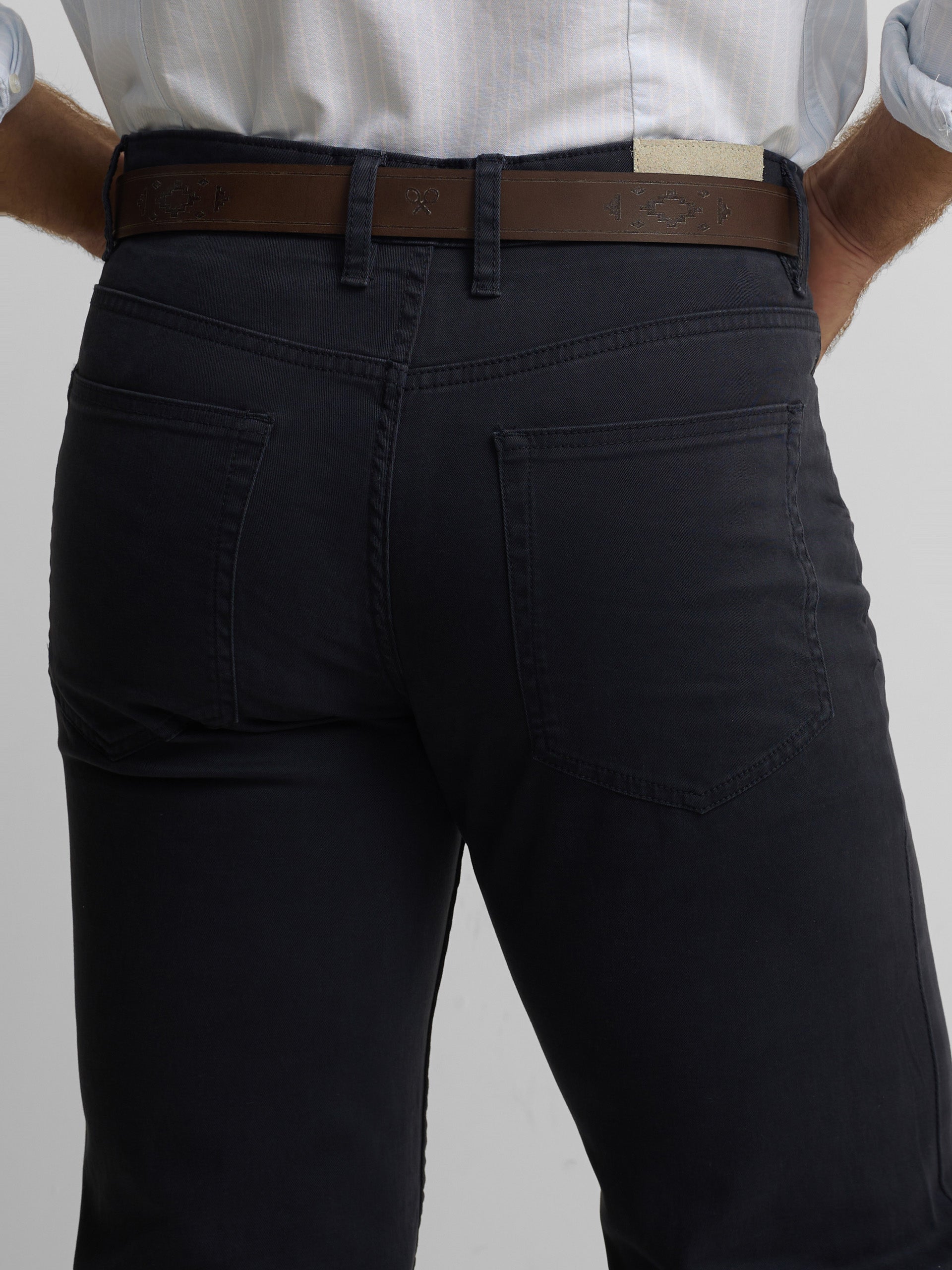 Calças desportivas cinco bolsos azul navy