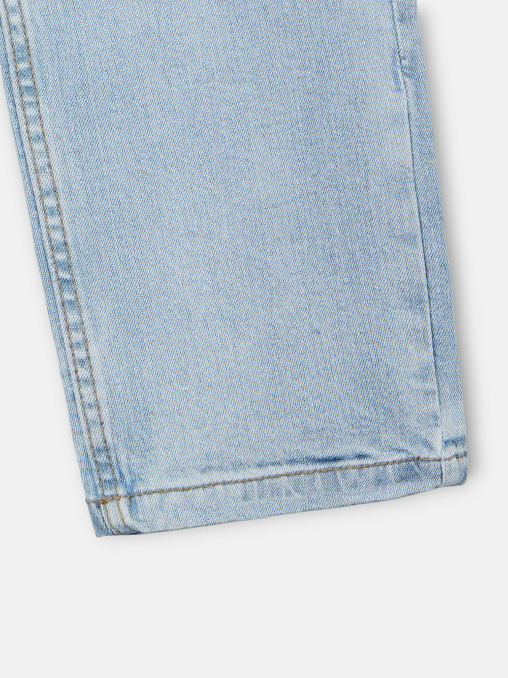 Pantalon sport denim azul claro