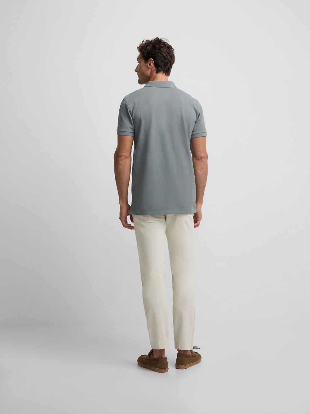 Pantalon sport cinco bolsillos piedra