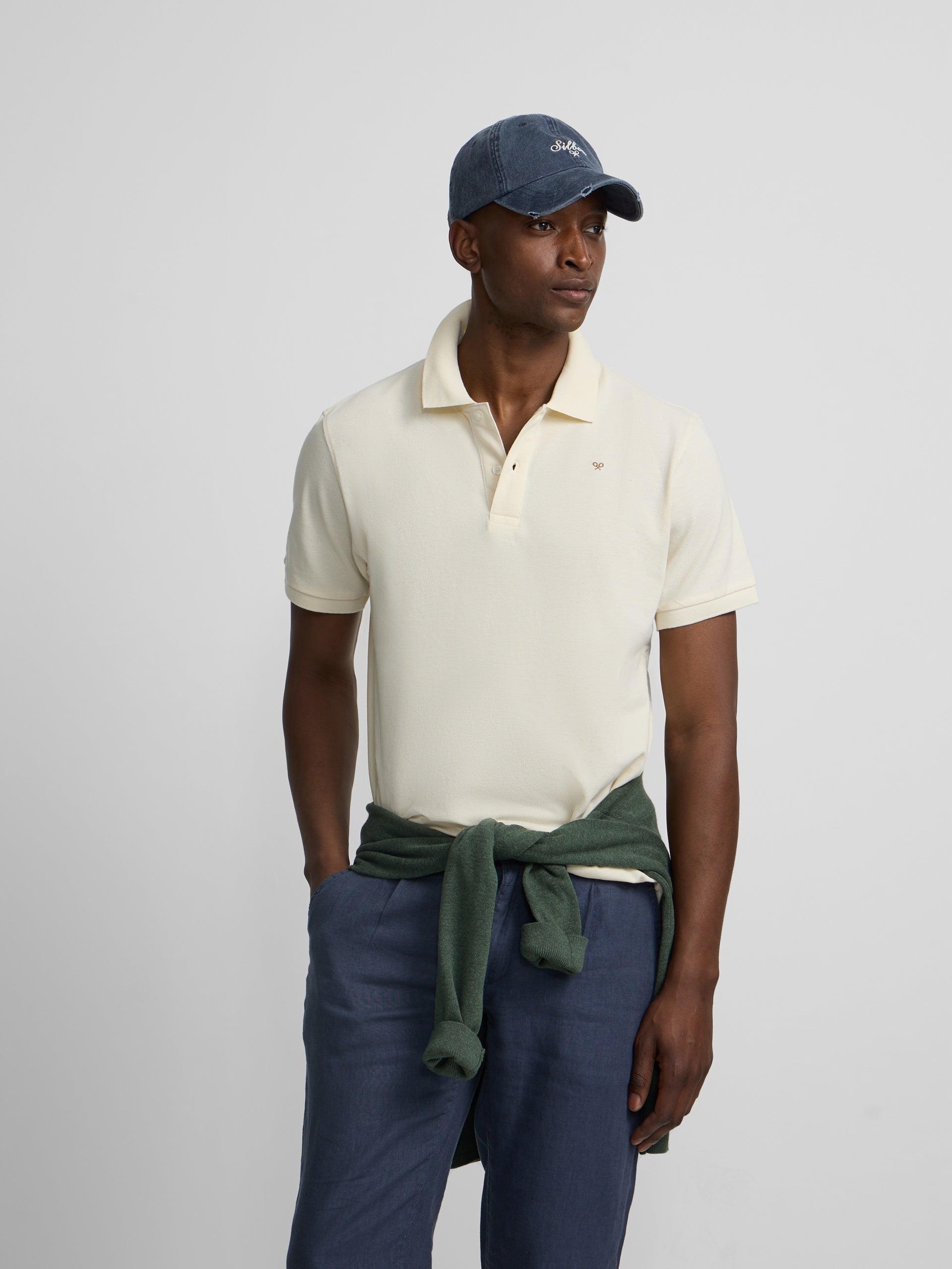 Polo clasico liso crema