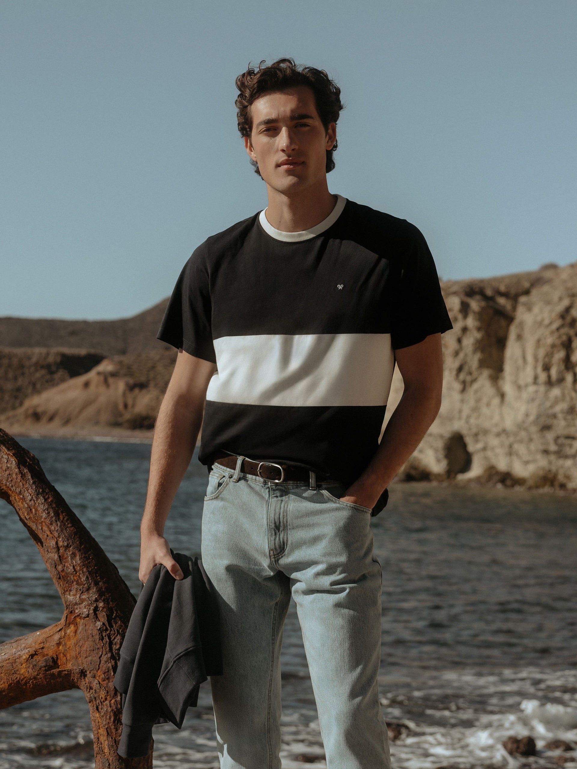 Navy blue cruise horizontal stripe t-shirt