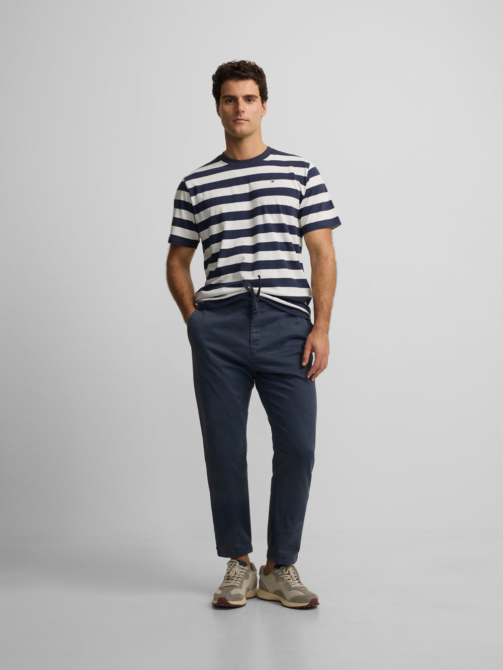 Navy blue striped mini logo t-shirt