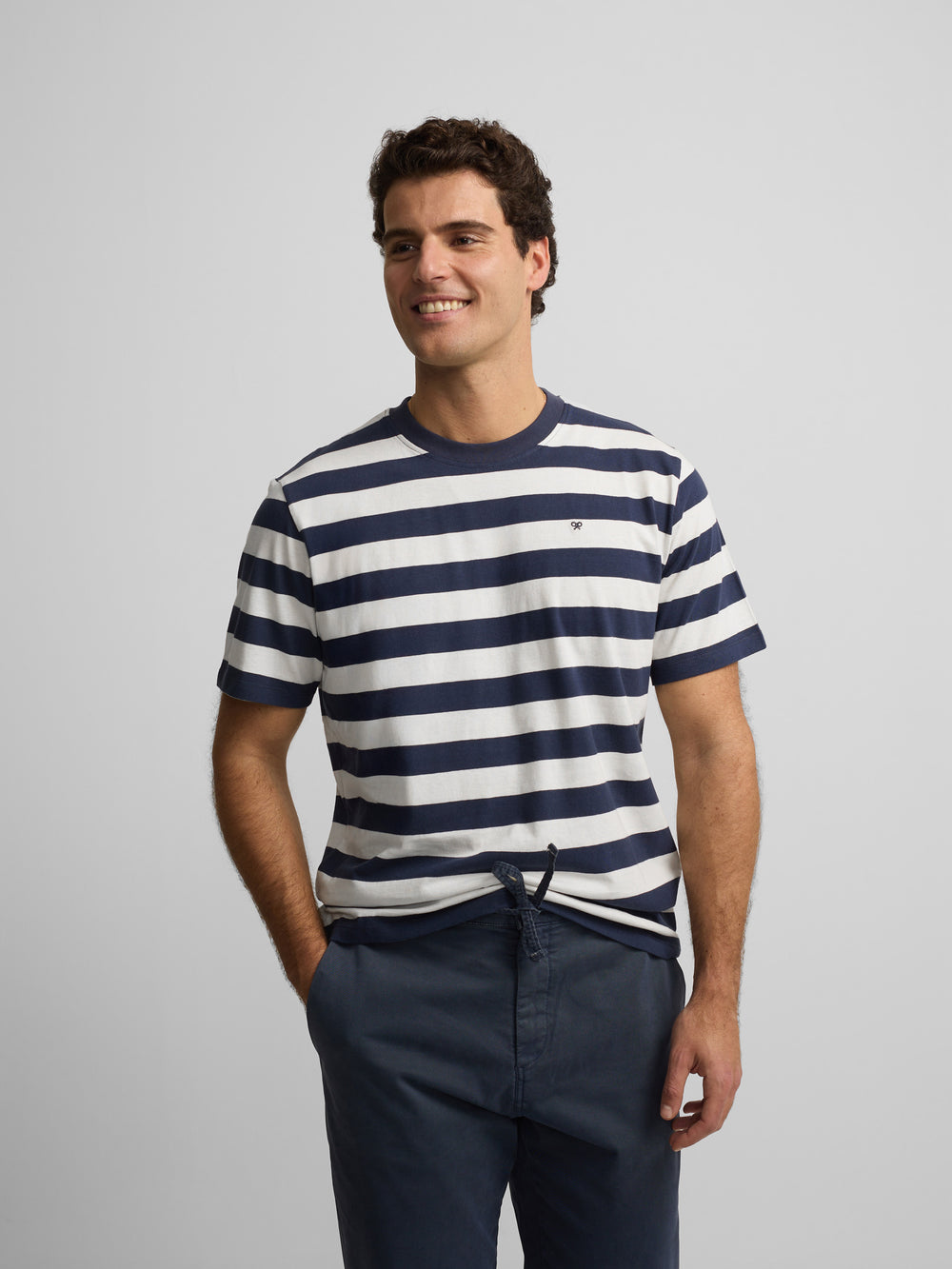 Navy blue striped mini logo t-shirt