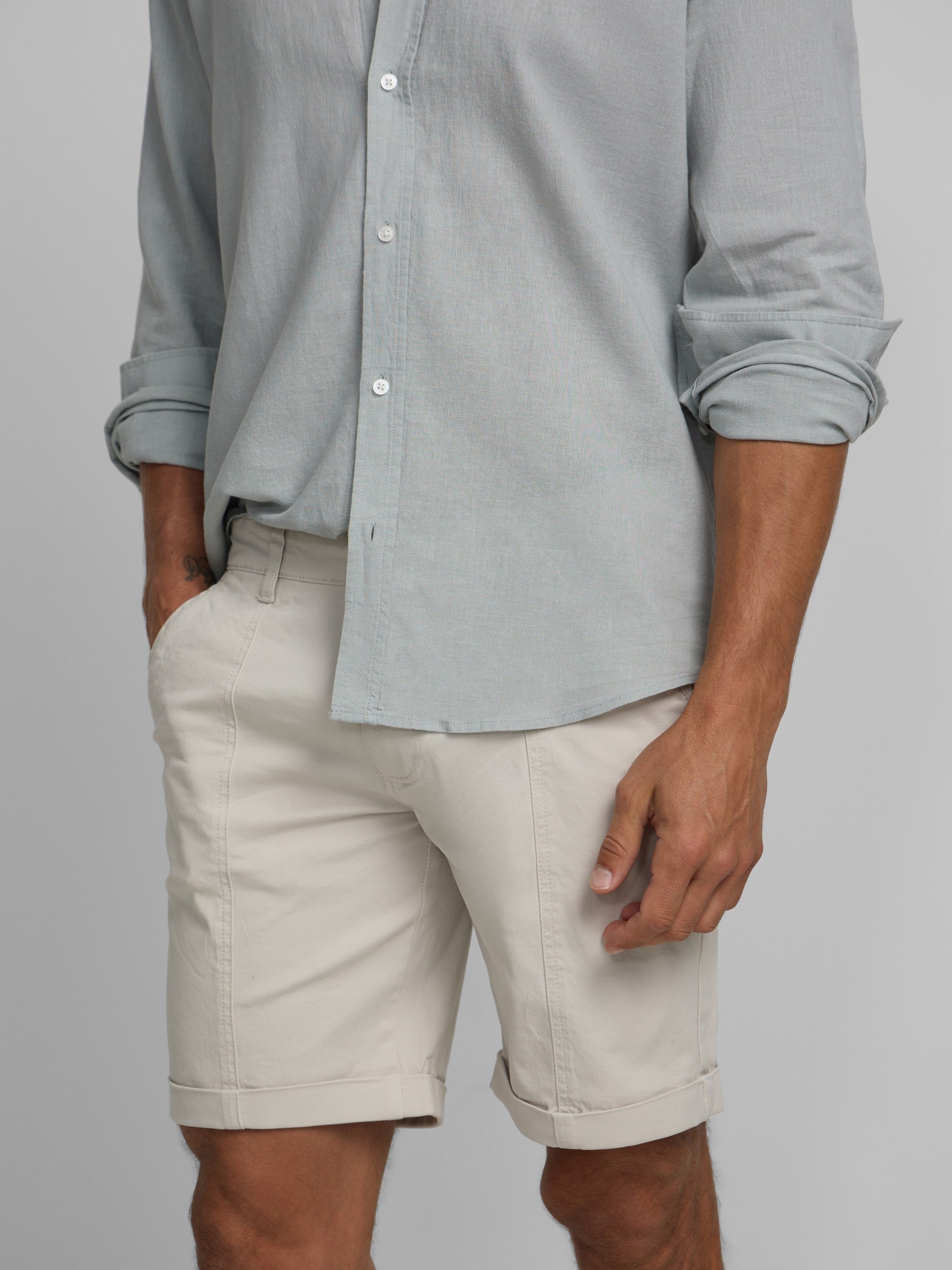 Camisa desportiva de linho verde claro