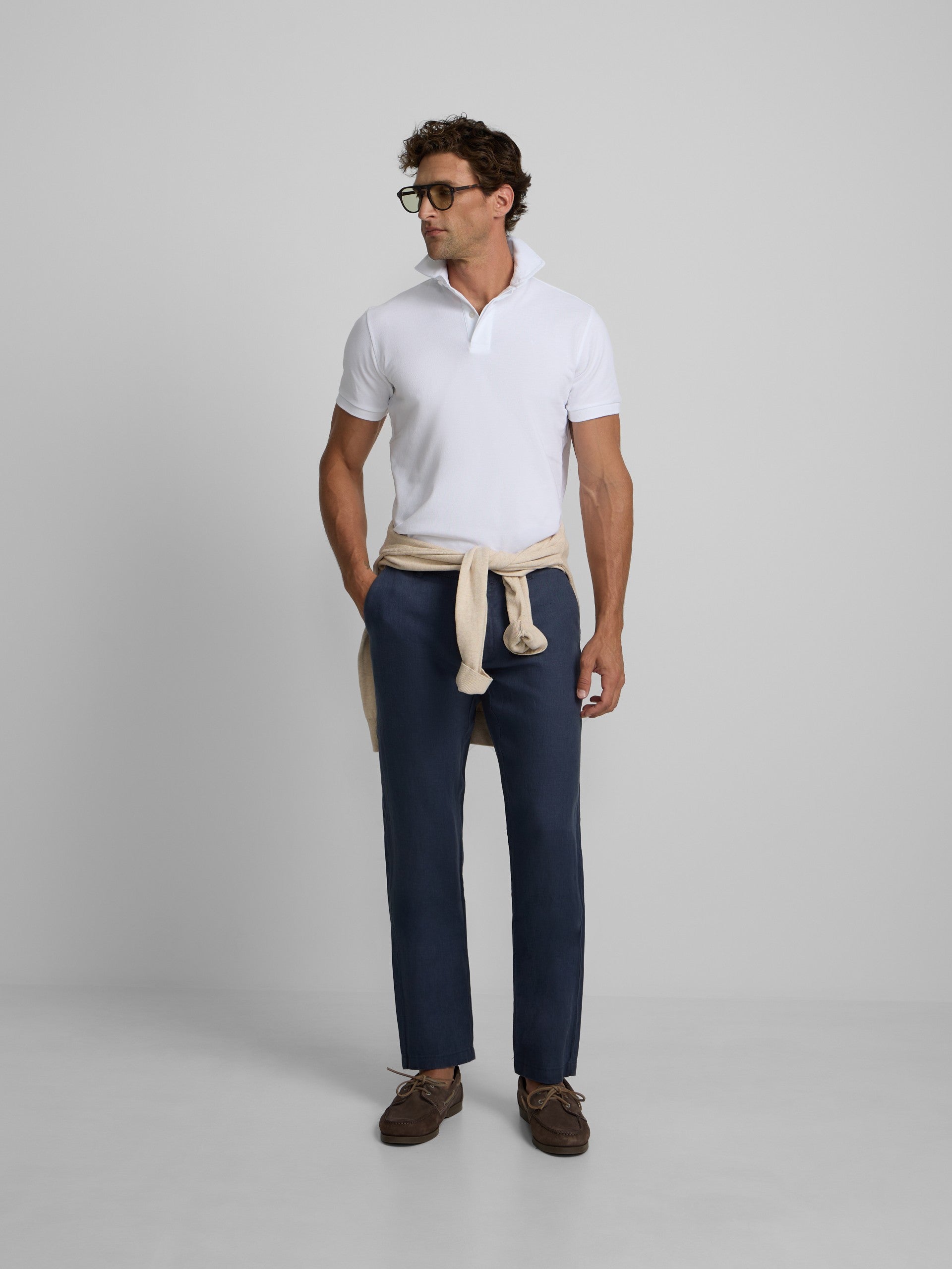 Pantalon chino sport en lin bleu indigo