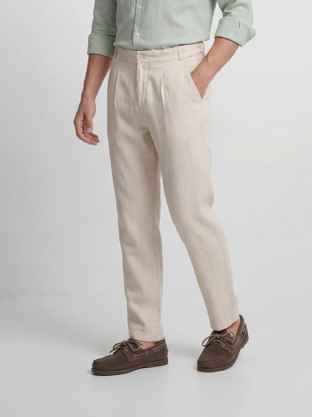 Beige linen pleated sport trousers