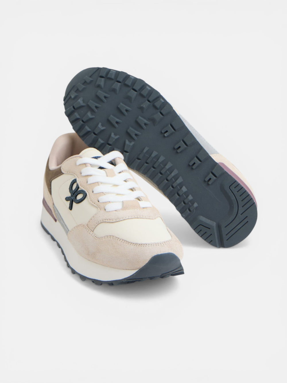 Beige running style sneaker
