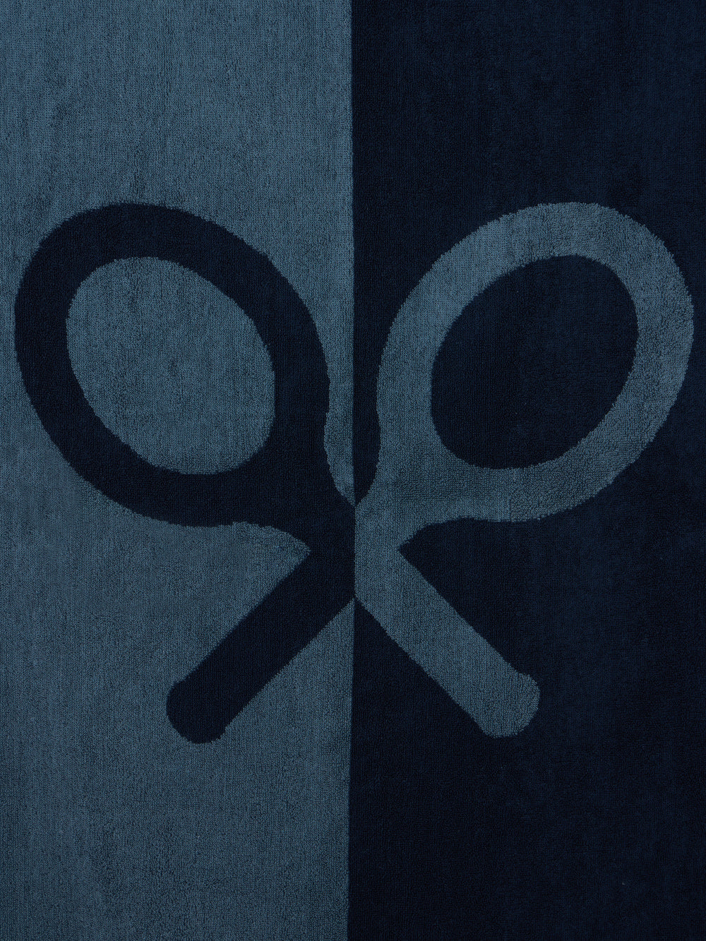 Serviette bicolore bleu marine