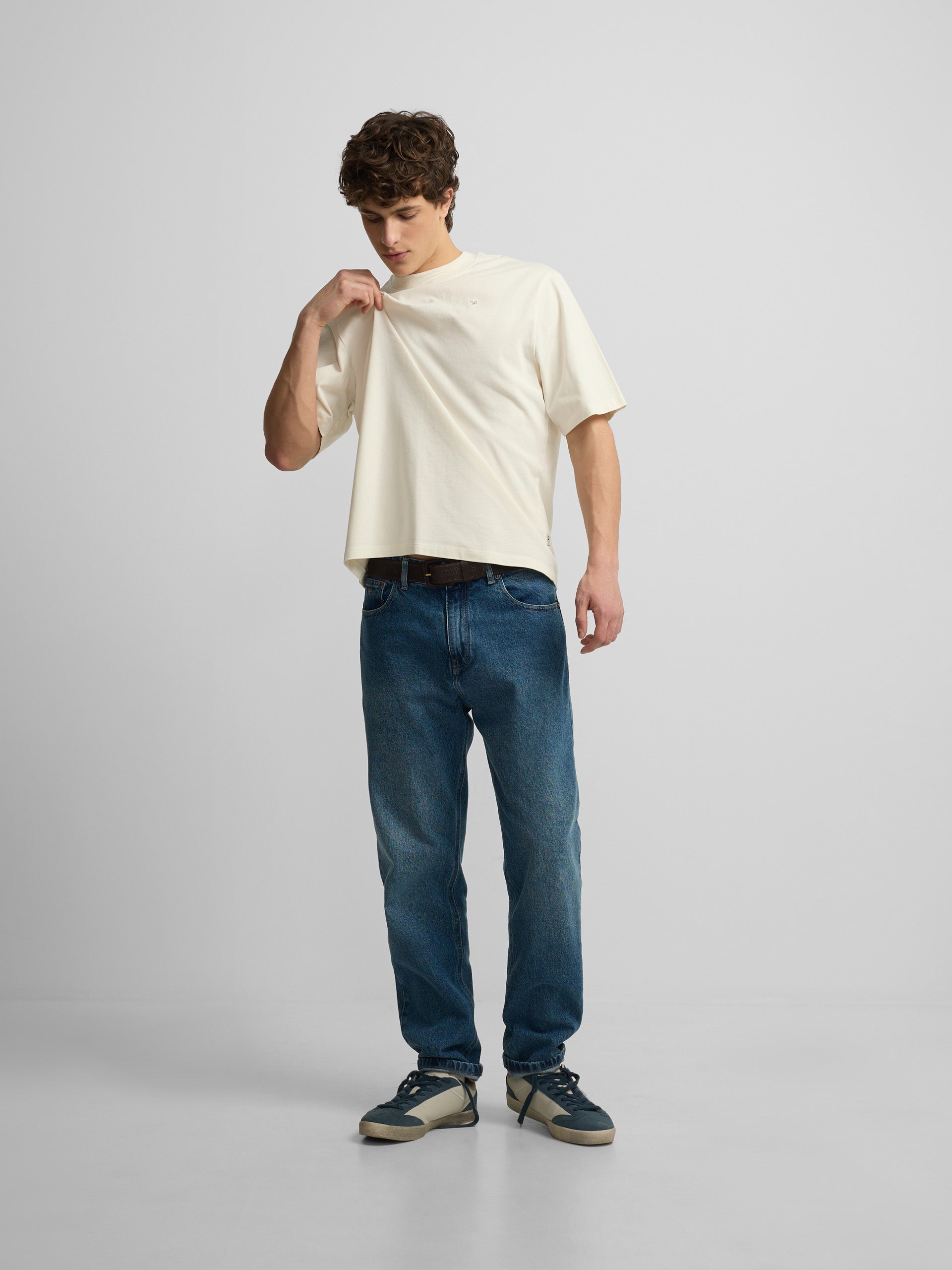 Camiseta special fit Silbon classic society crema