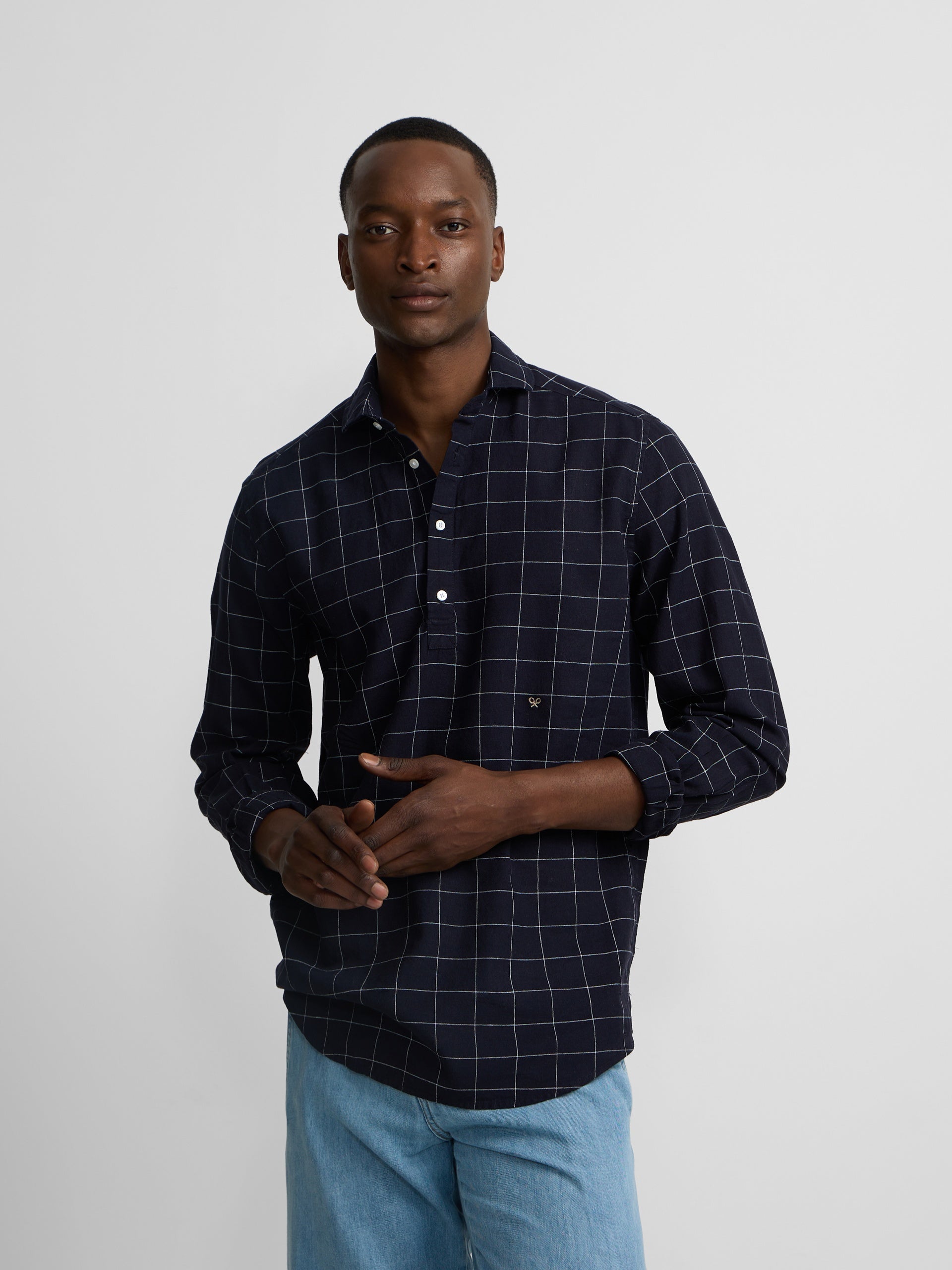 Camisa desportiva de linho aos quadrados azul-marinho