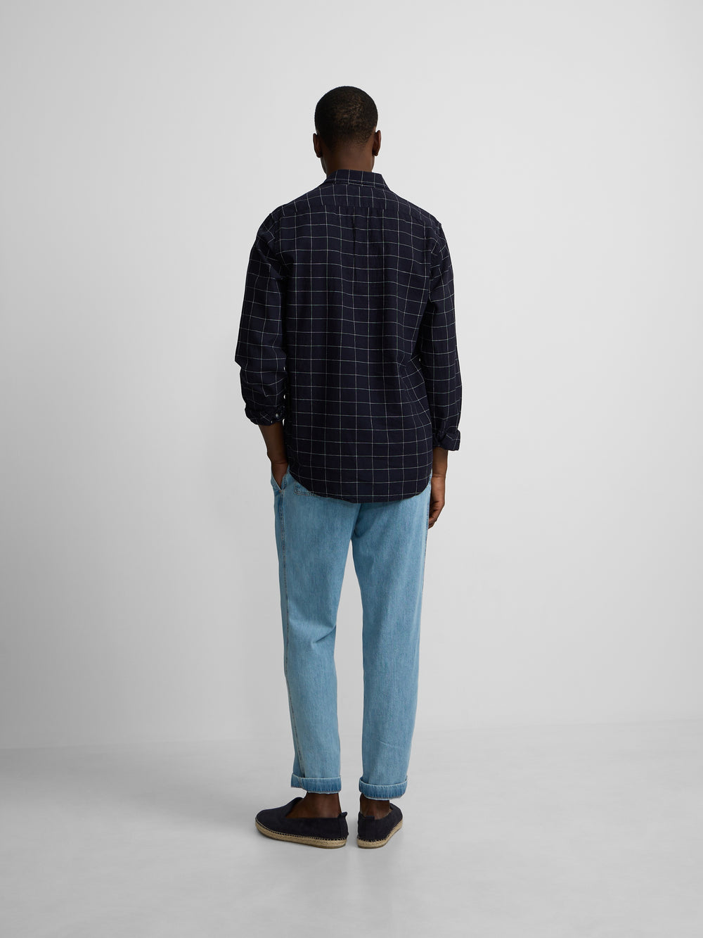 Camisa desportiva de linho aos quadrados azul-marinho