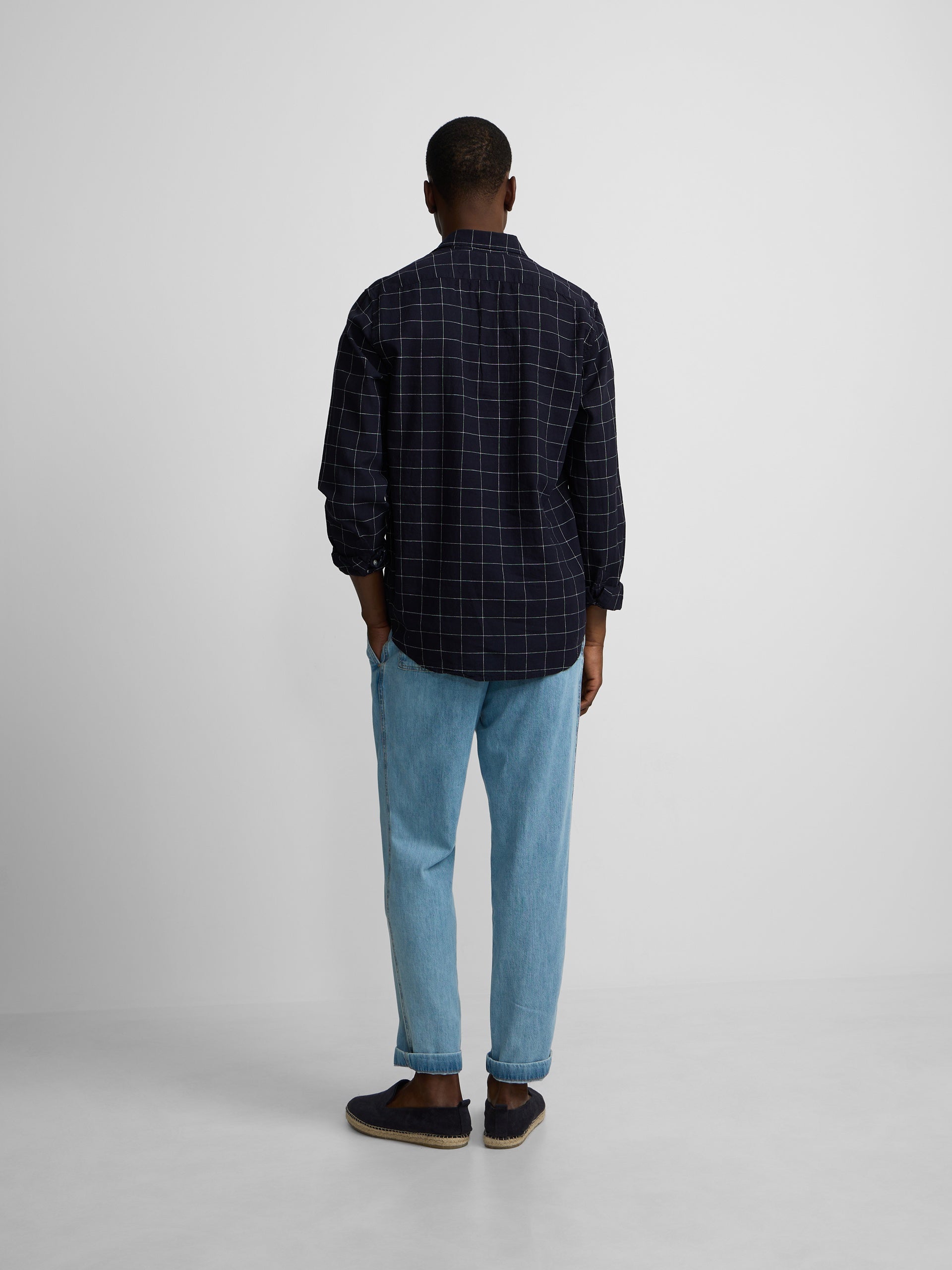 Camisa desportiva de linho aos quadrados azul-marinho