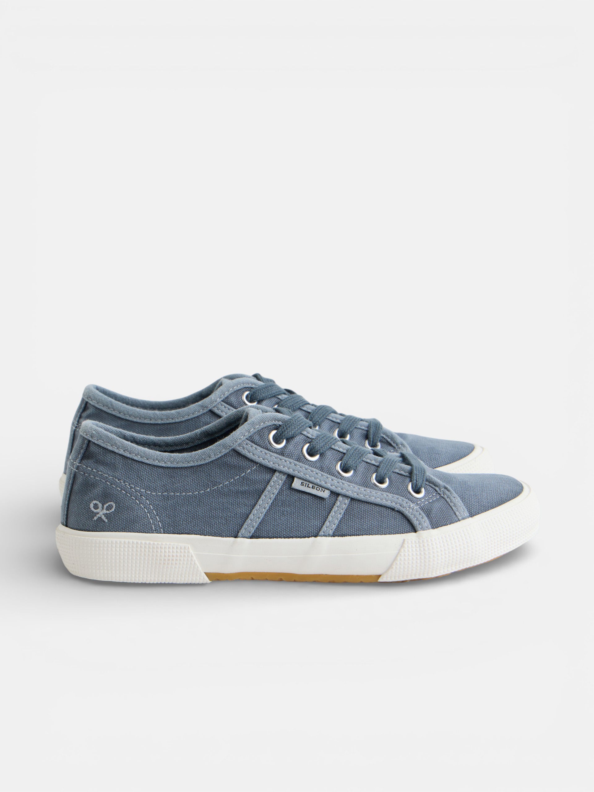 Baskets en denim bleu