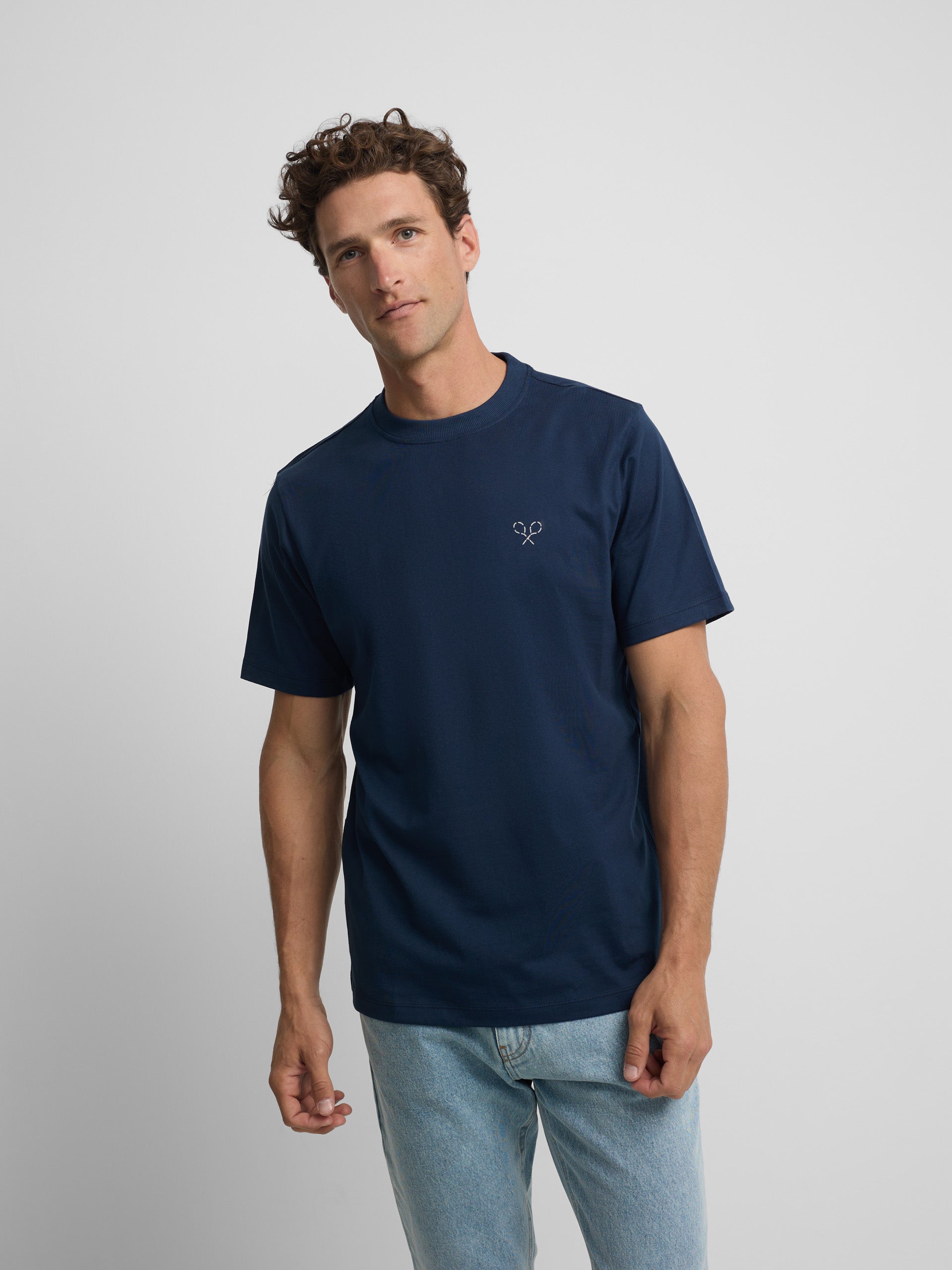 Camiseta raquetas lettering azul marino