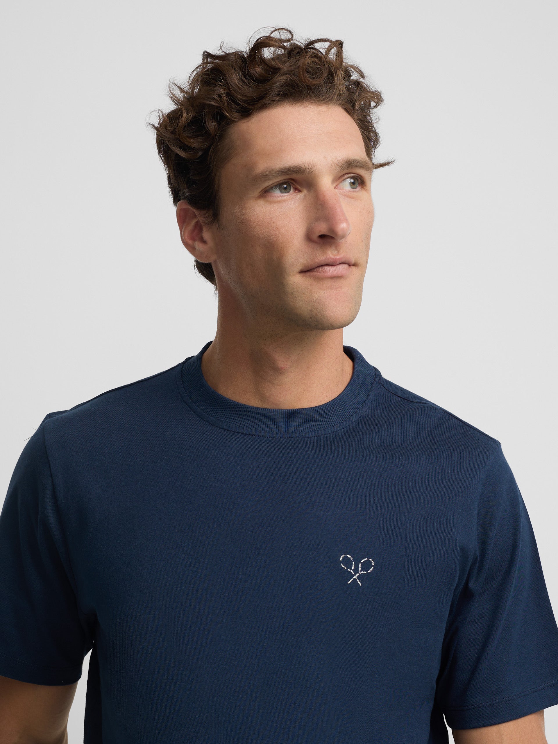 Camiseta raquetas lettering azul marino