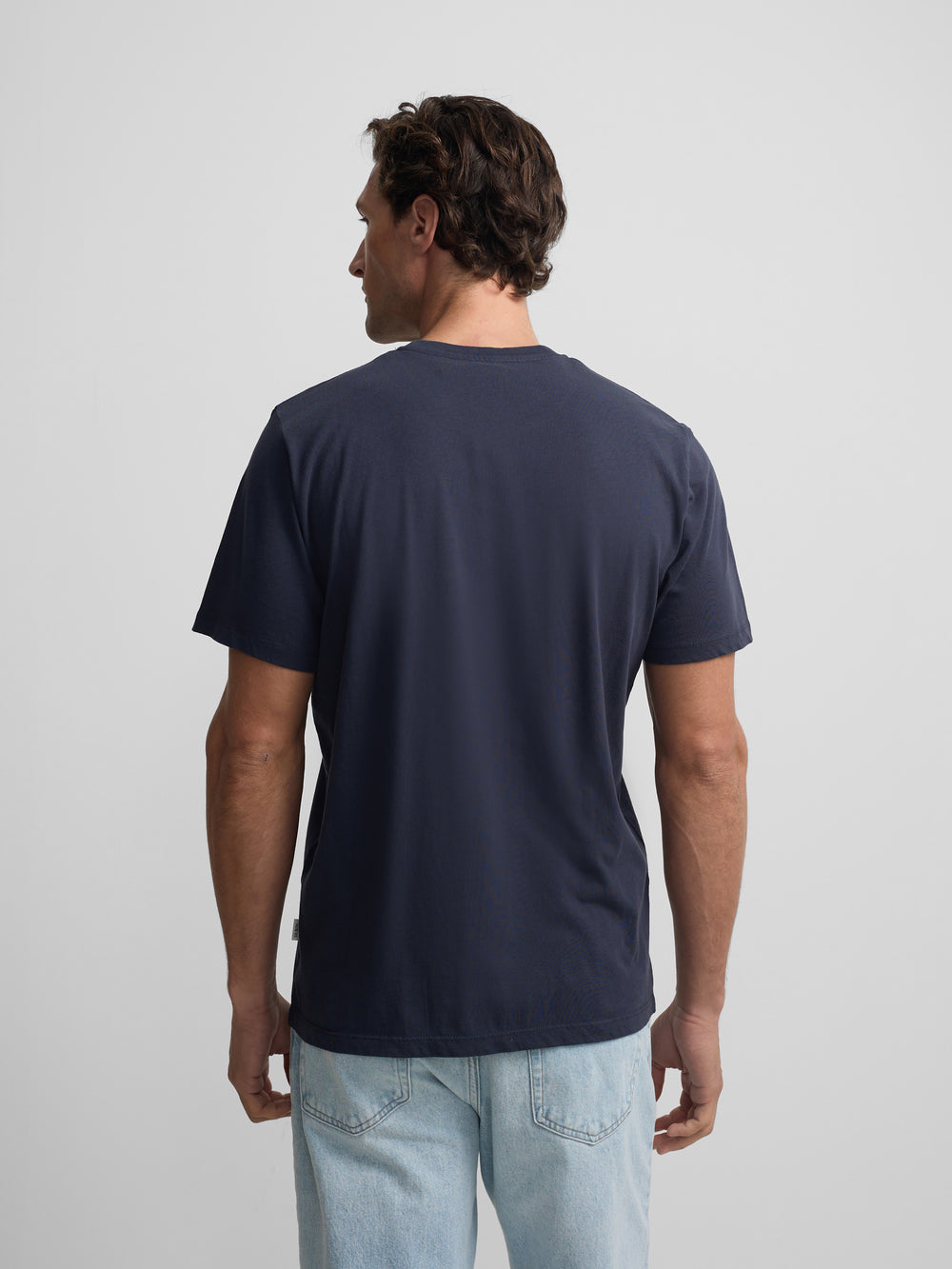 Camiseta bolsillo garmet dye azul marino