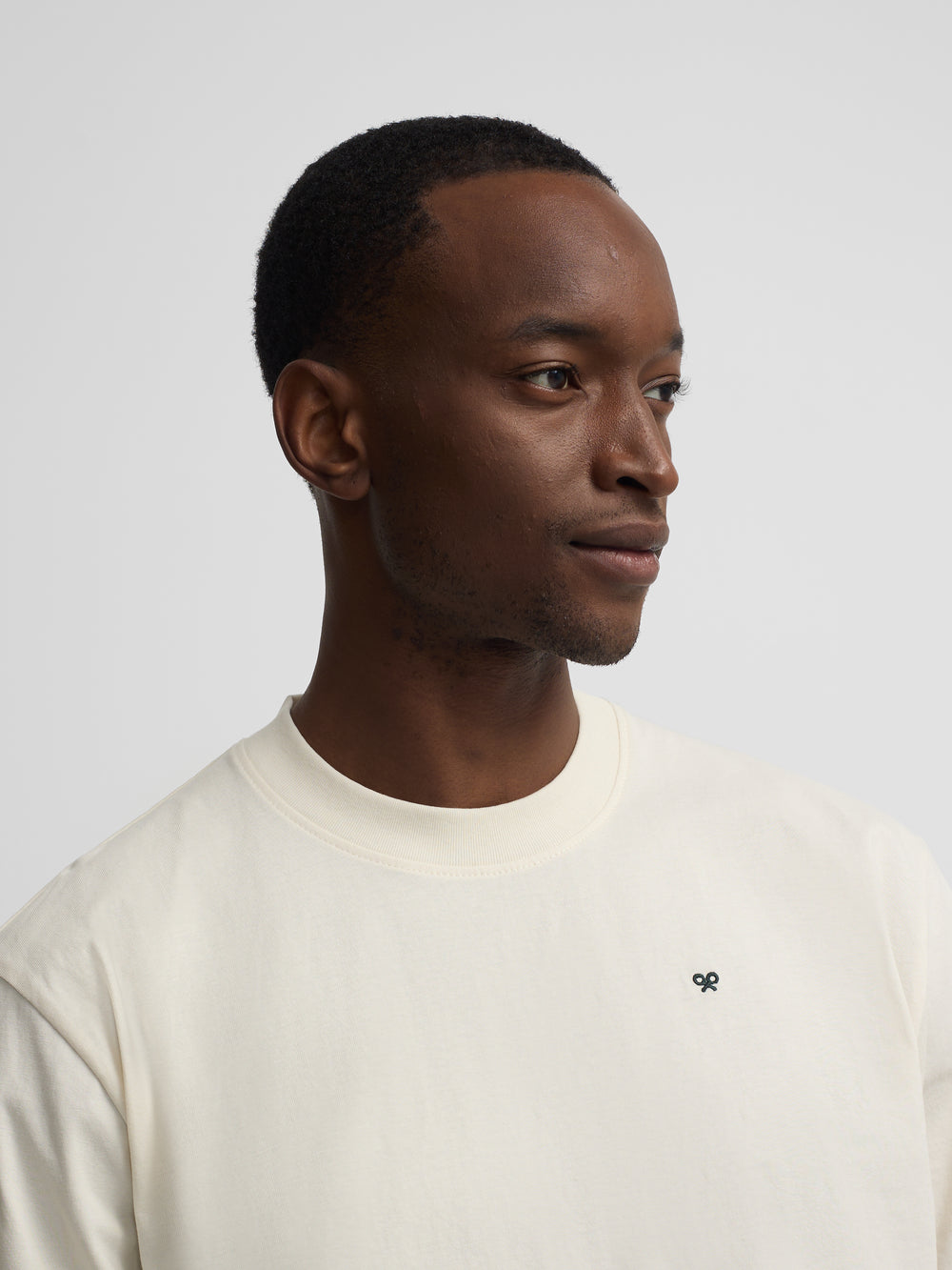 Camiseta special fit silbon plans creme
