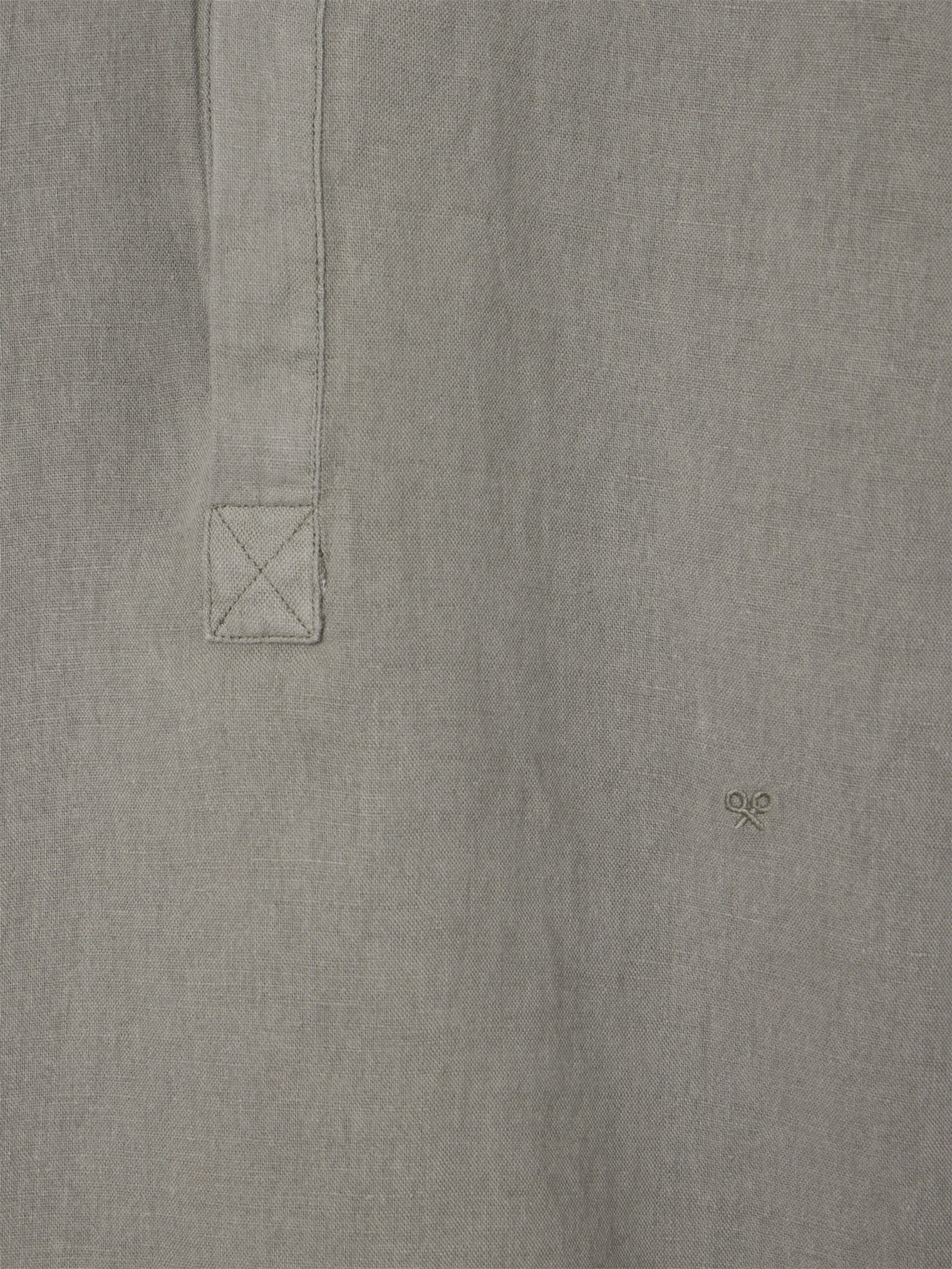 Plain green linen polo