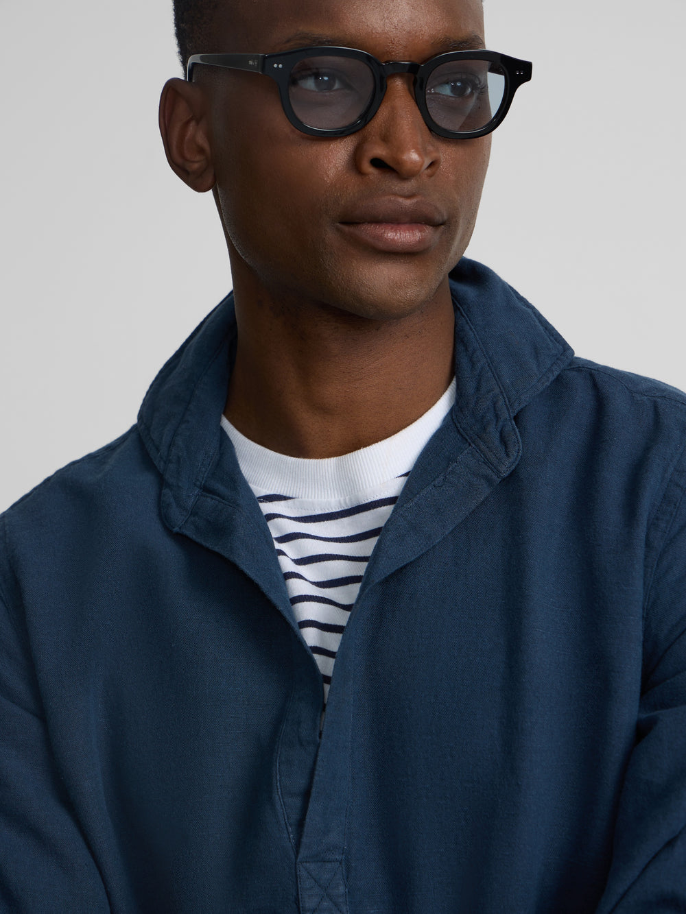 Chemise en lin uni bleu marine