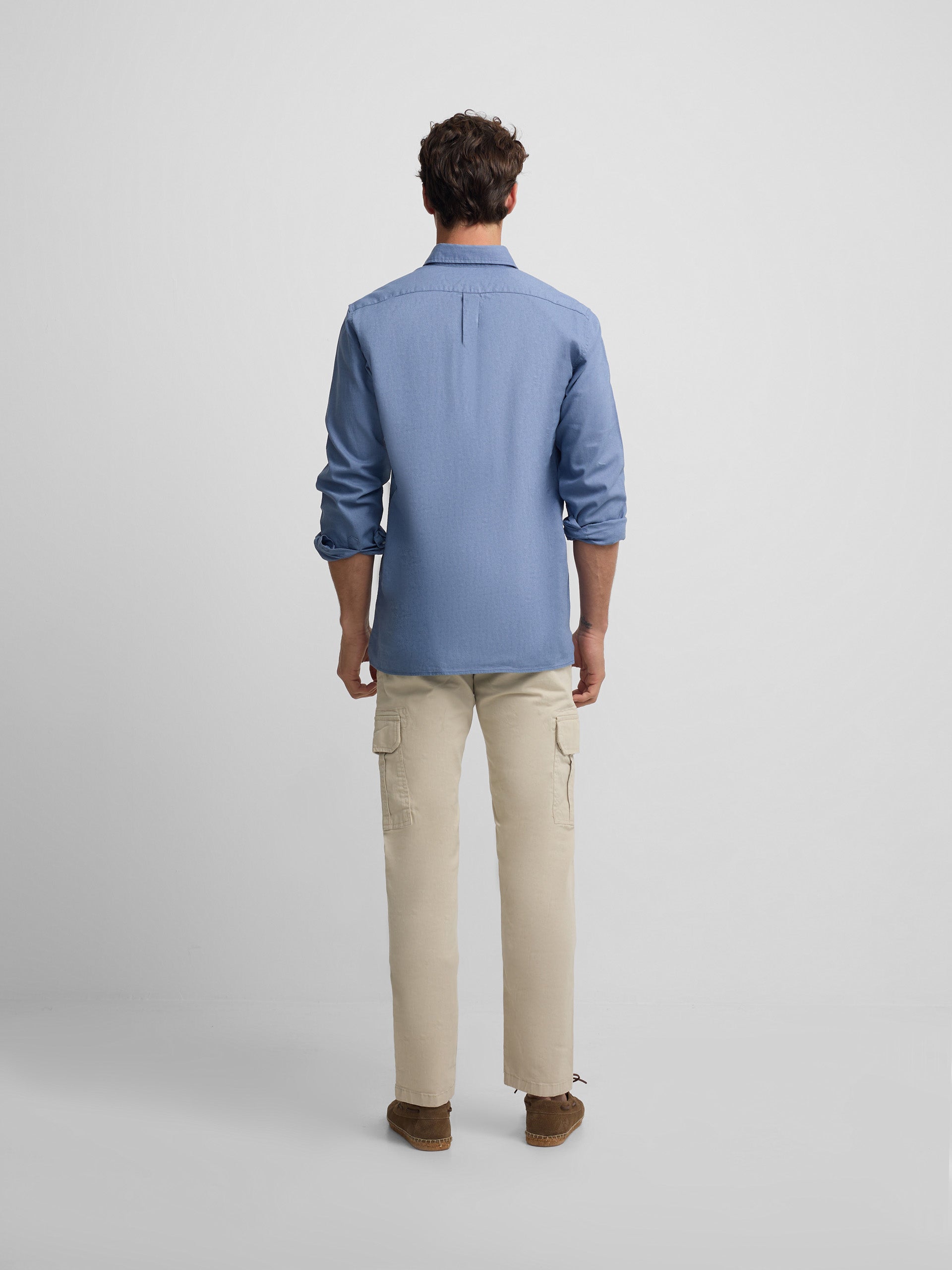 Camisa desportiva de linho azul