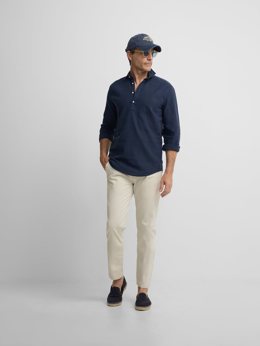 Polo sport en lin bleu marine