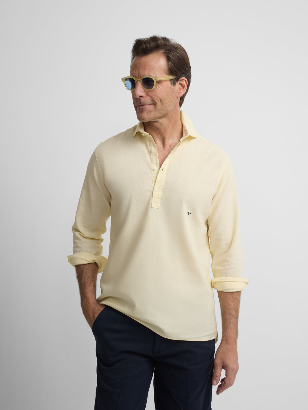 Polo sport en lin jaune