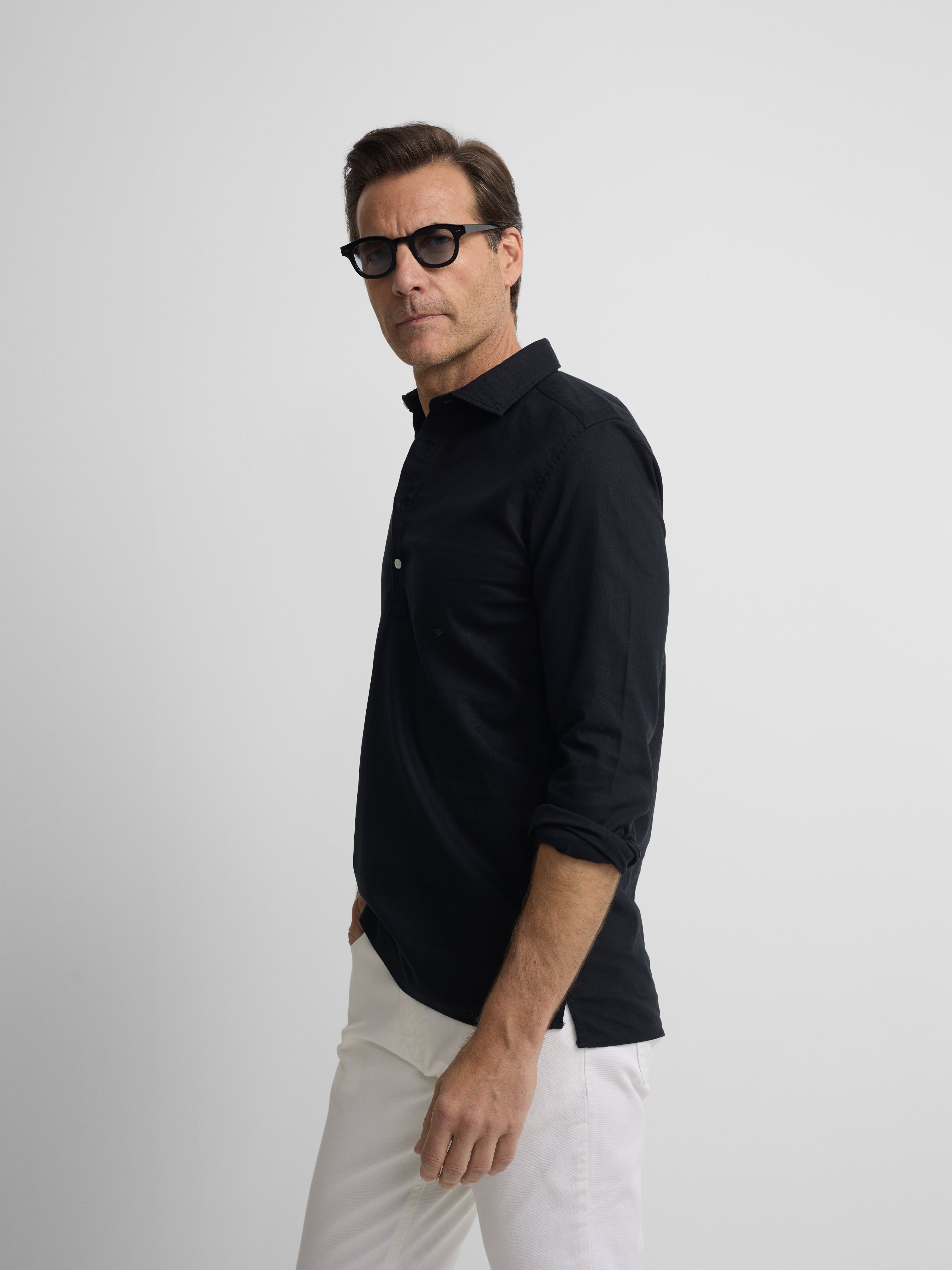 Polera sport lino negro