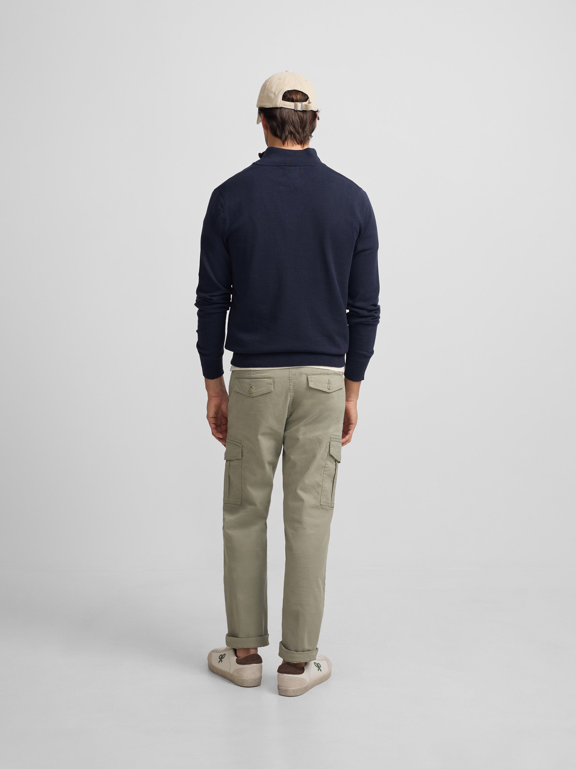 Pull uni à demi-fermeture éclair bleu marine