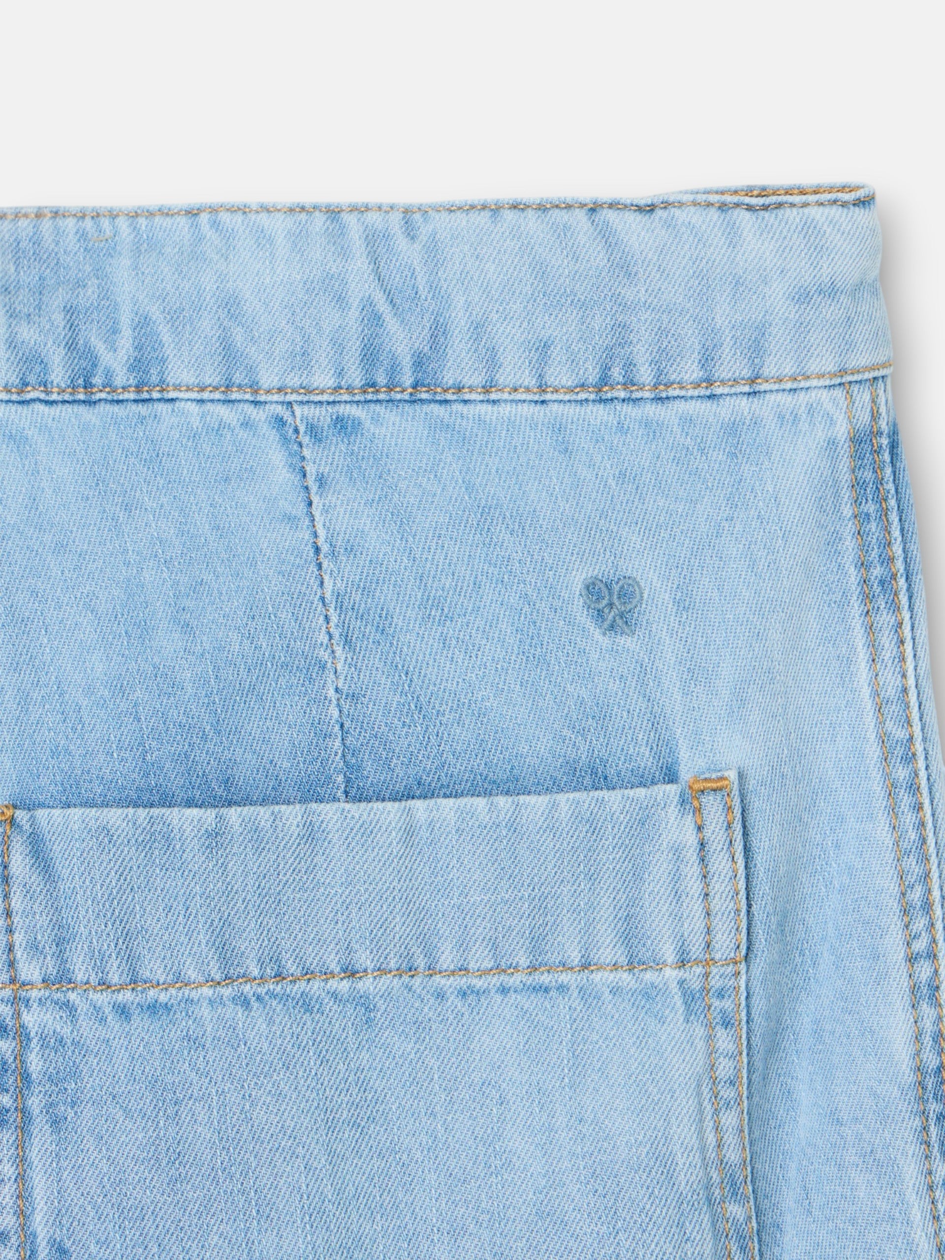 Pantalon jogger denim azul claro