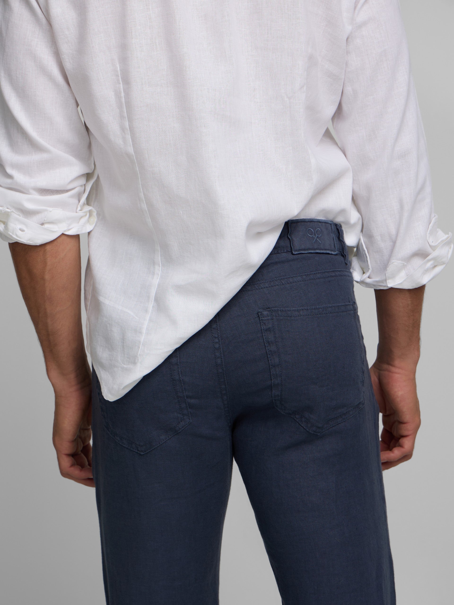 Pantalon sport cinco bolsillos lino azul indigo