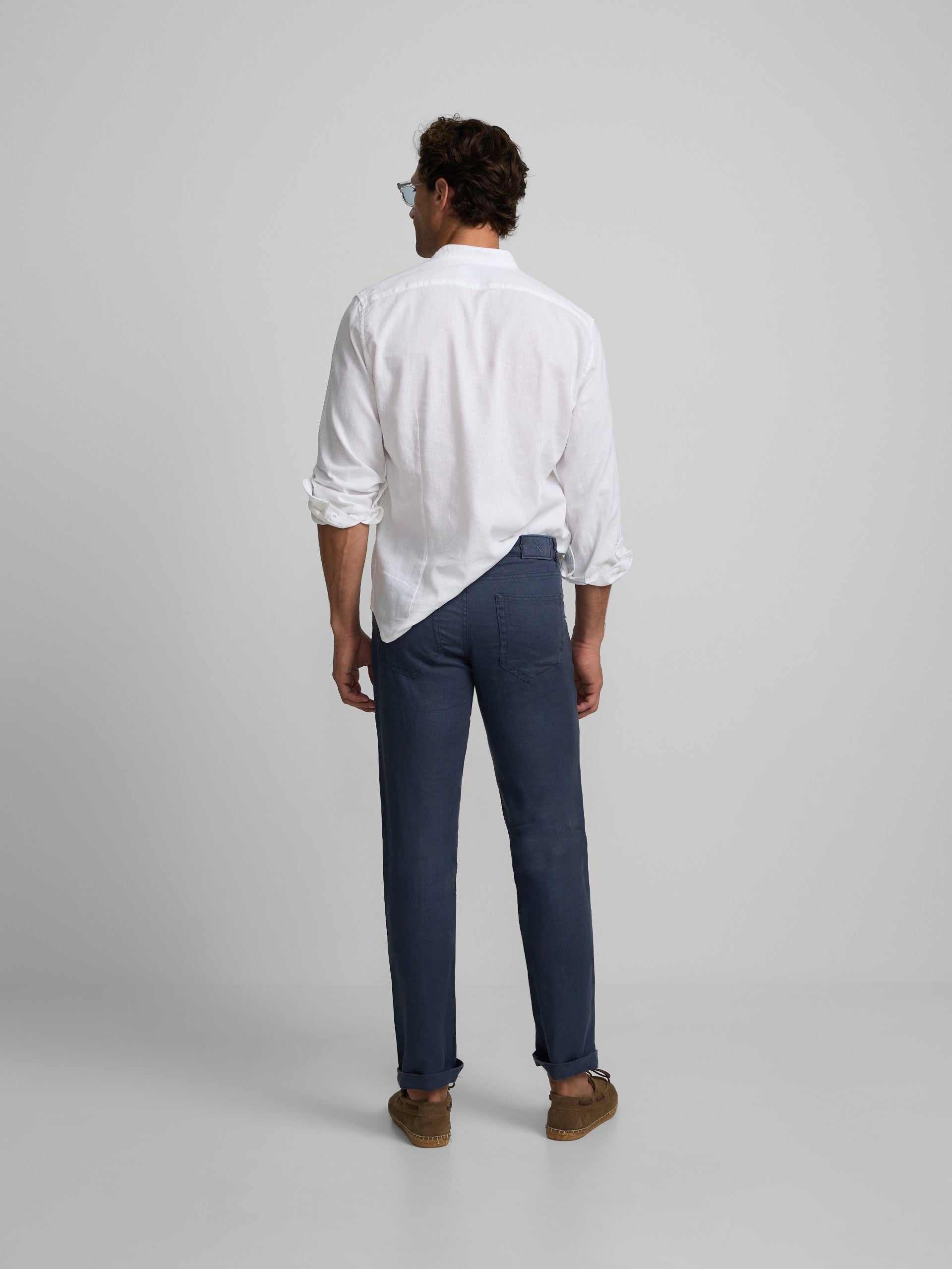 Pantalon sport cinco bolsillos lino azul indigo